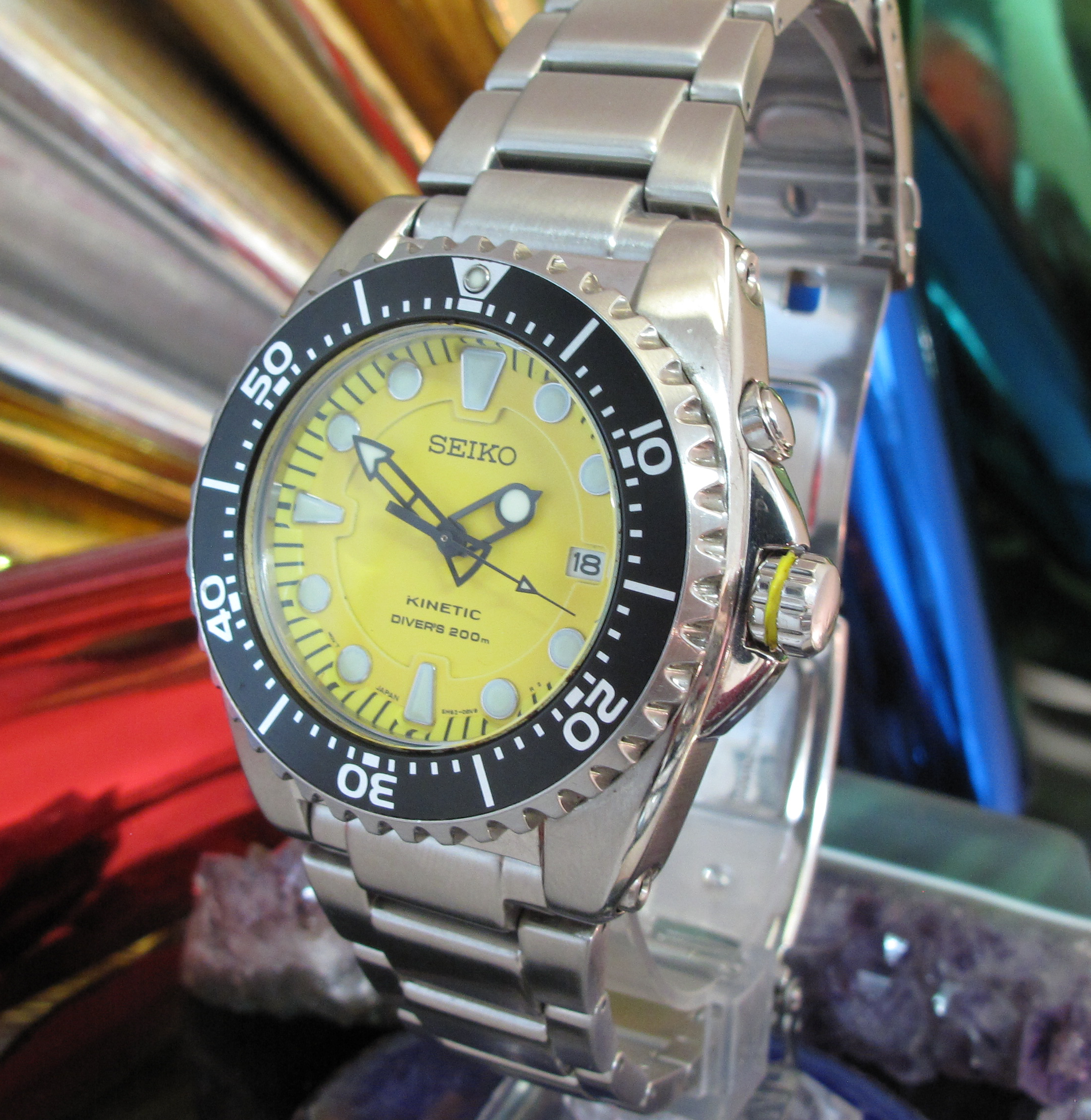 Seiko Scuba Divers 200m Kinetic 5M62-0BL0 Yellow Dial Stainless 2 Year  Warranty — Time2Timepiece