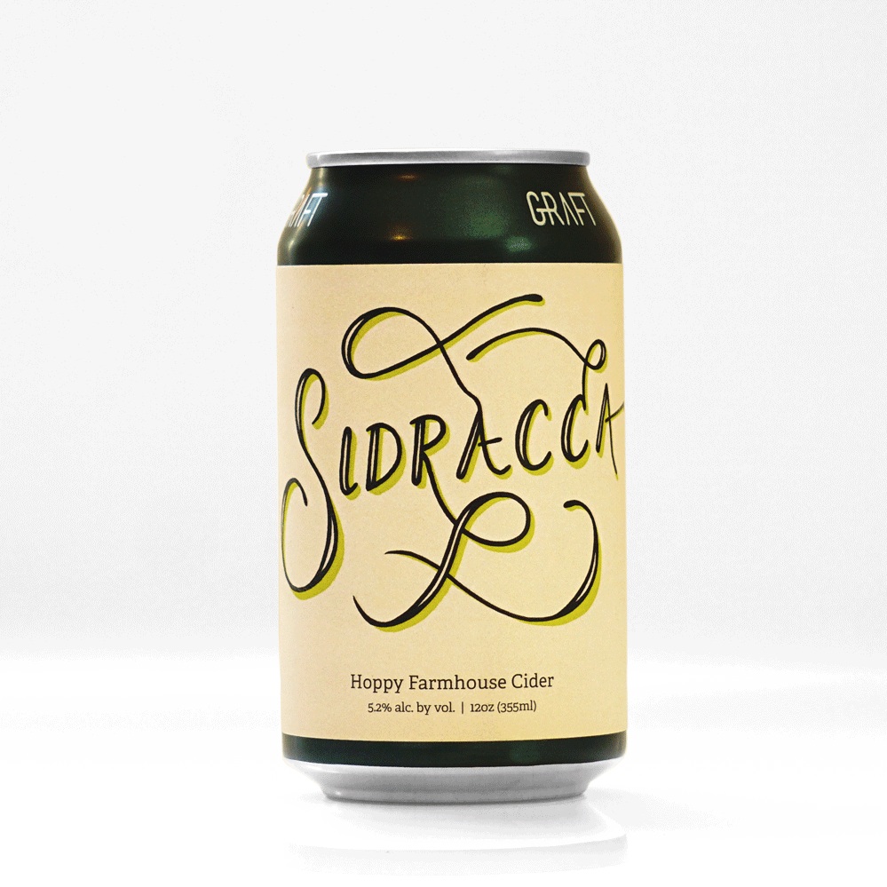 SIDRACCA AUGUST 2018 / OXBOW BREWING COMPANY We worked to recreate one of our favorite farmhouse style beers created by Oxbow, Grizacca. We used a blend of cider fermented with our wild brett yeast strain then dry hopped with the same hops Oxbow uses for Grizacca. Hops sourced from Roy’s Farm, azacca & simcoe. NOTES: A light and refreshingly dry hopped brett fermented cider.