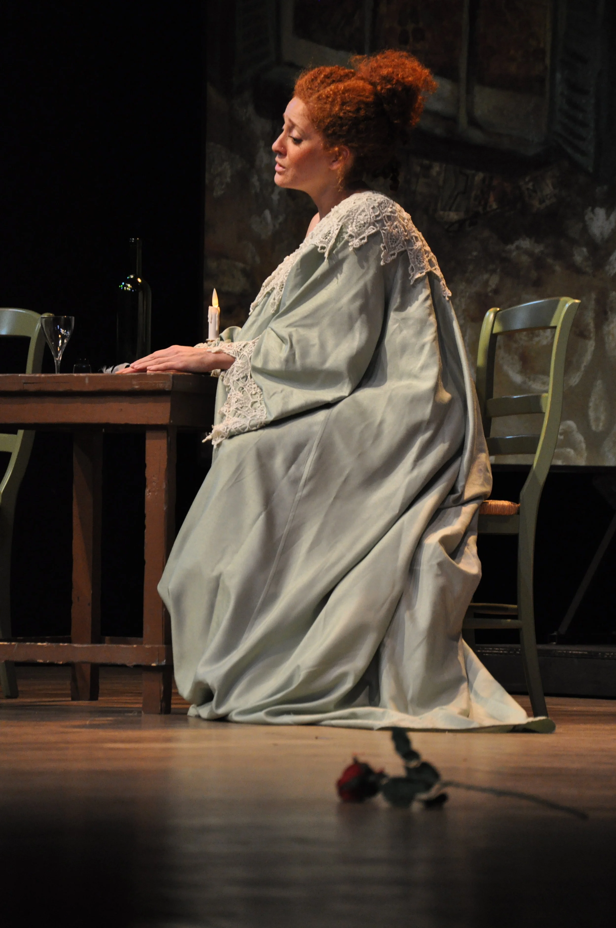 Melissa as Manon, Photo: Britt Olsen-Ecker