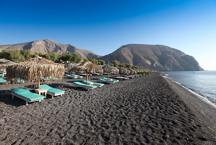 perivolos-perissa-beachesck