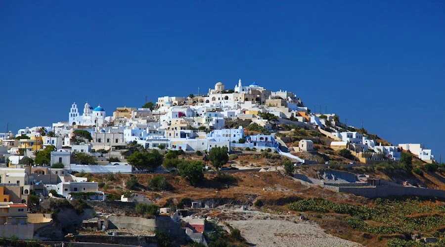 Santorini-Pyrgos
