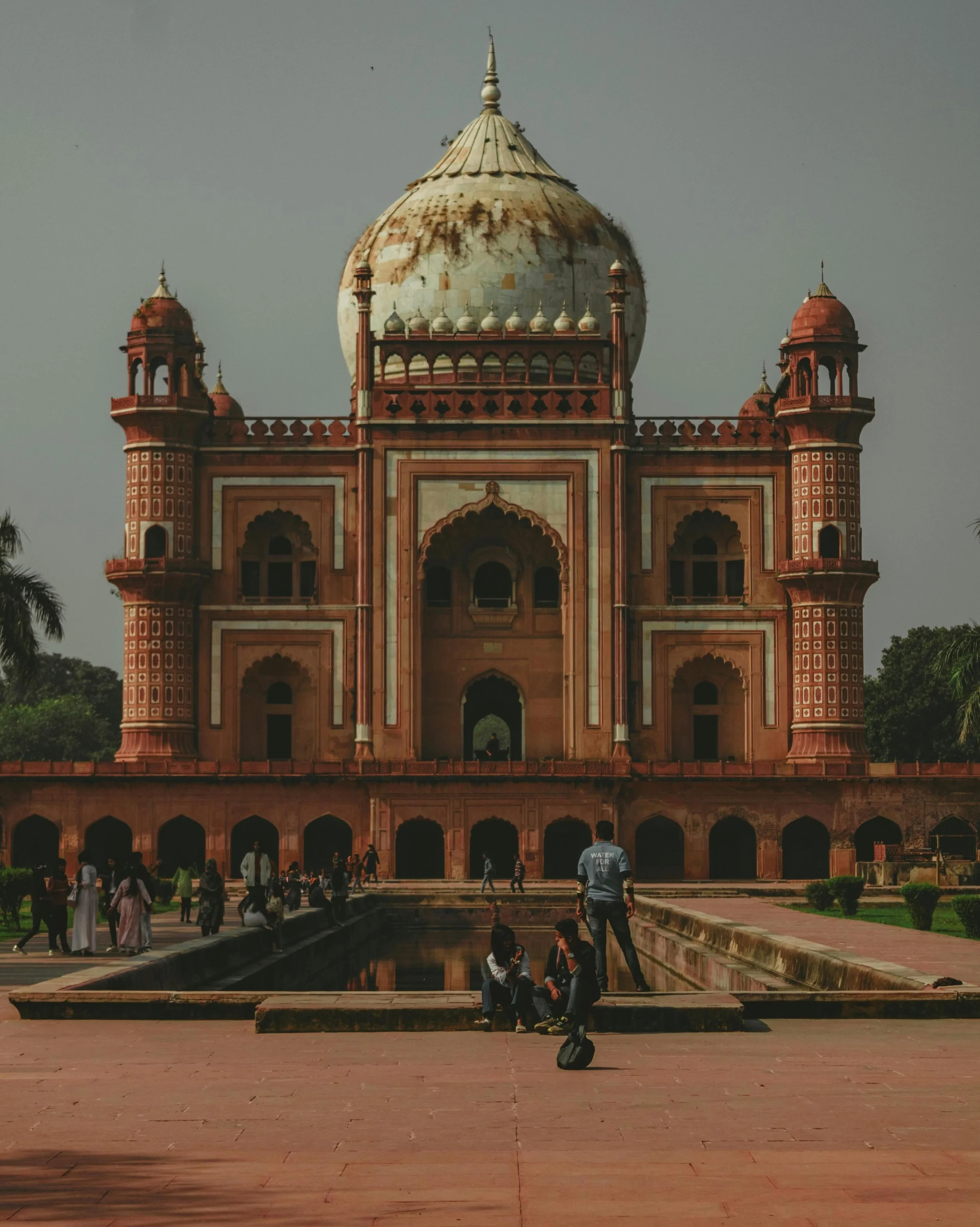 Escaping the Delhi chaos at Safdarjung Tomb. 

🌿🏛️ With its peaceful gardens and golden hour glow, this underrated gem is a photographer&rsquo;s paradise. Let us take you beyond the typical tourist path. #SafdarjungTomb #HiddenGemsDelhi  #allworldj