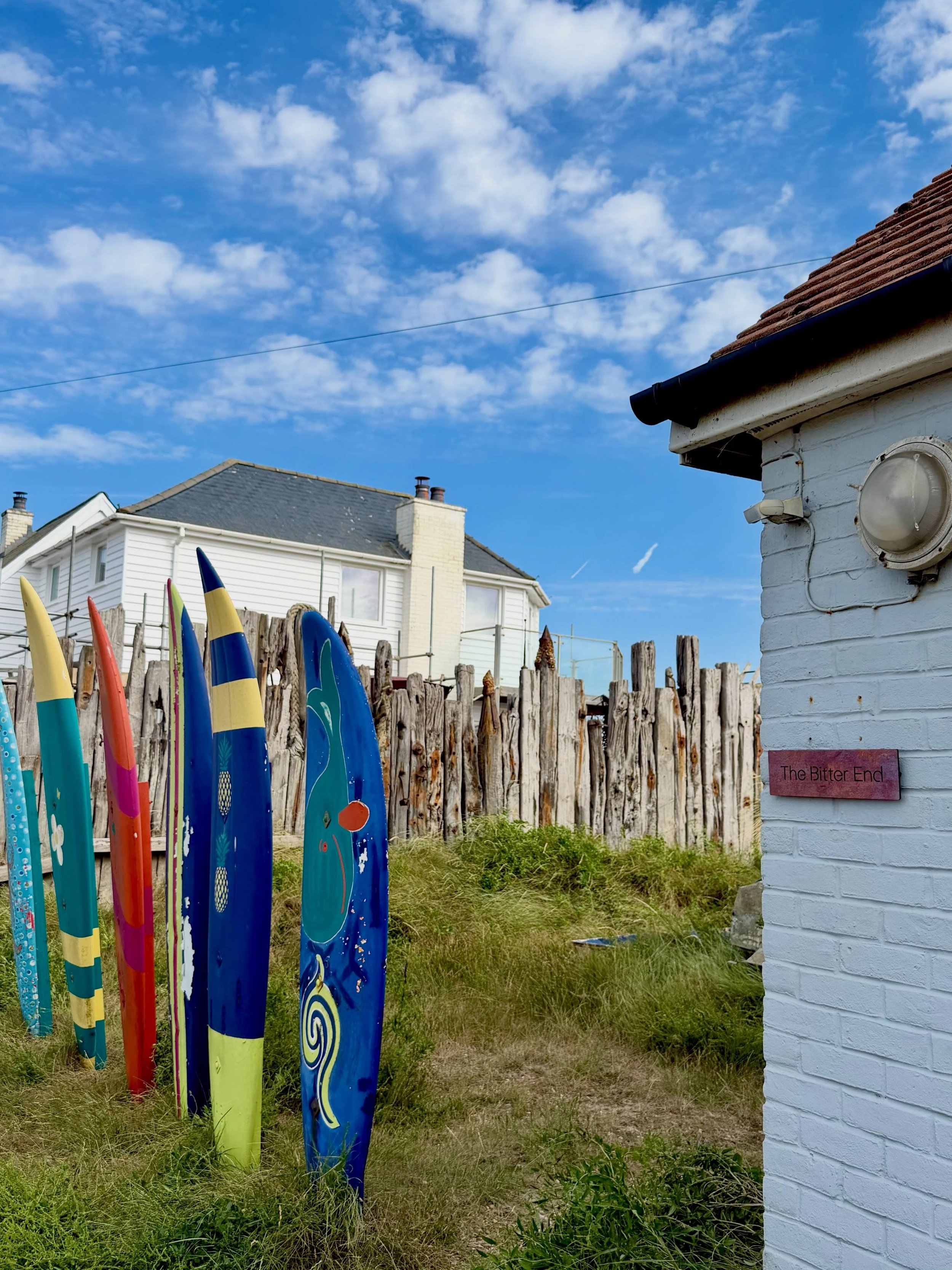 Sometimes the best journeys are the ones where you simply slow down. 🌊☀️

Taking a moment to relax at the beautiful Camber Sands, home to the only sand dune system in East Sussex and miles of golden sandy beach. There&rsquo;s something incredibly ca