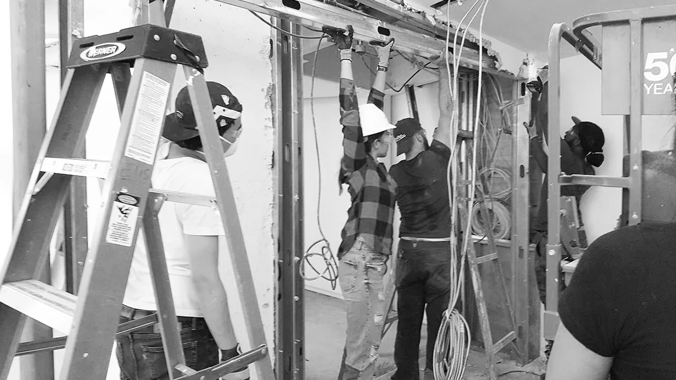 image31bw.jpg