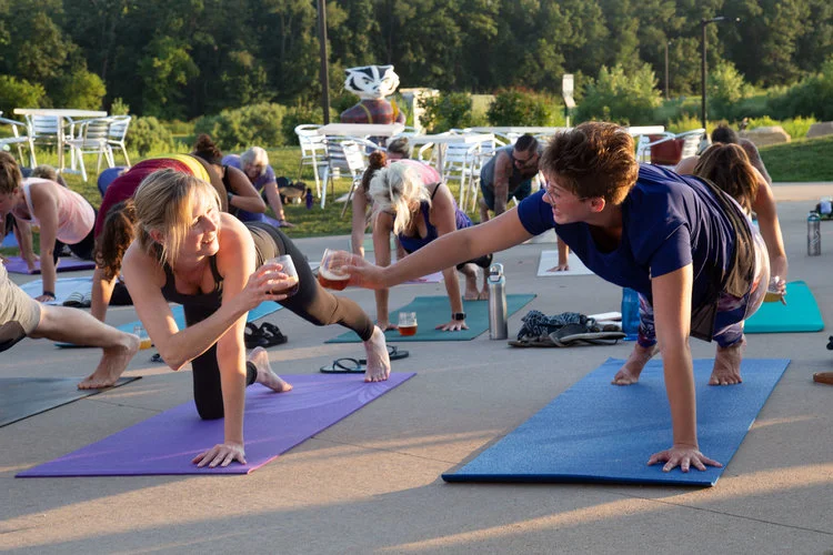 00099_DrunkYoga_070+(1).jpg