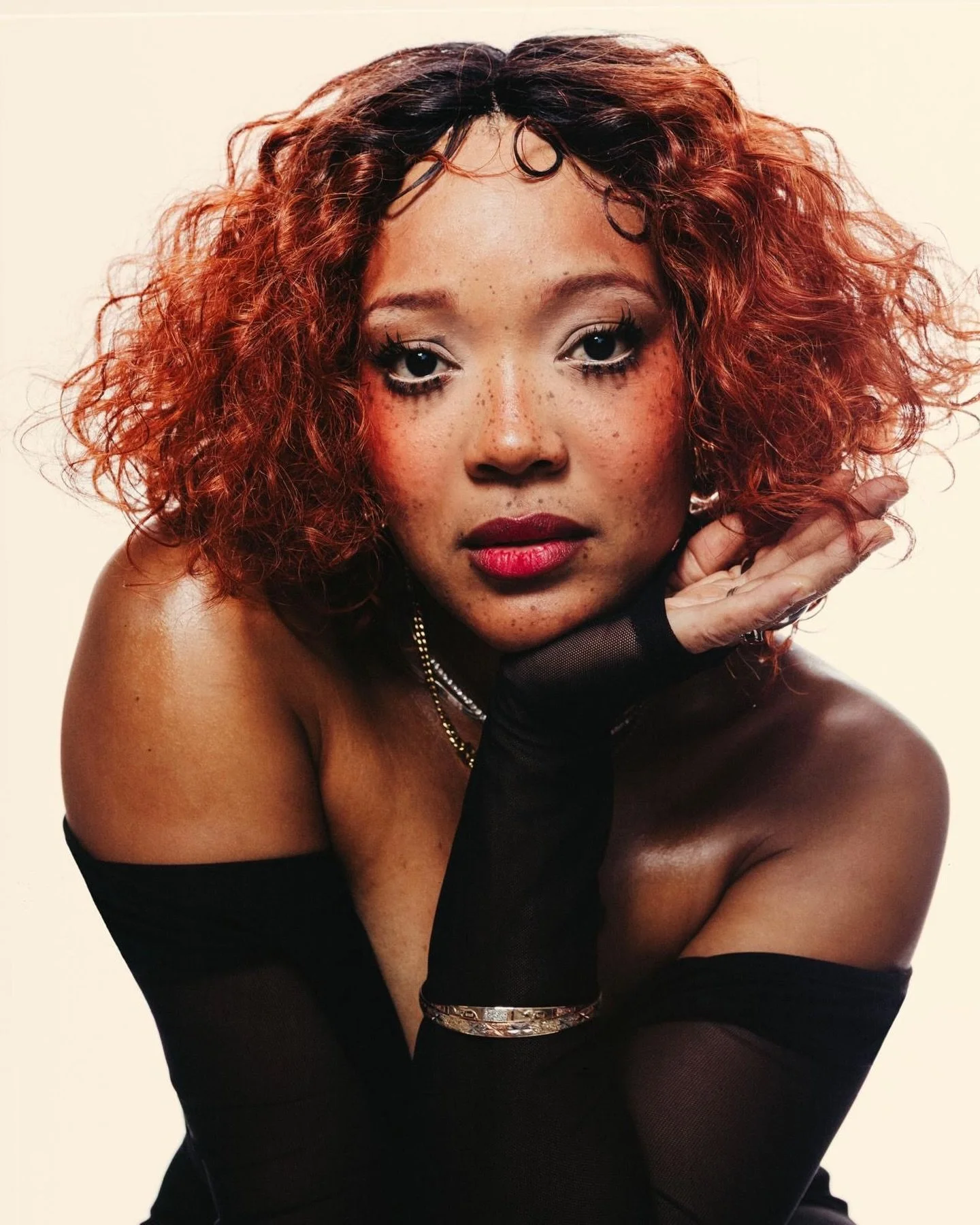 Joining @mohammedalidu, @kotokobrass, and @niuraza on vocals for their NYC album release &mdash; Brooklyn&rsquo;s very own @zaina2dots 🔥 With Congolese 🇨🇩 and French 🇫🇷 roots, Za&iuml;na is an active NYC-based vocalist, singing with Sankofa Unit