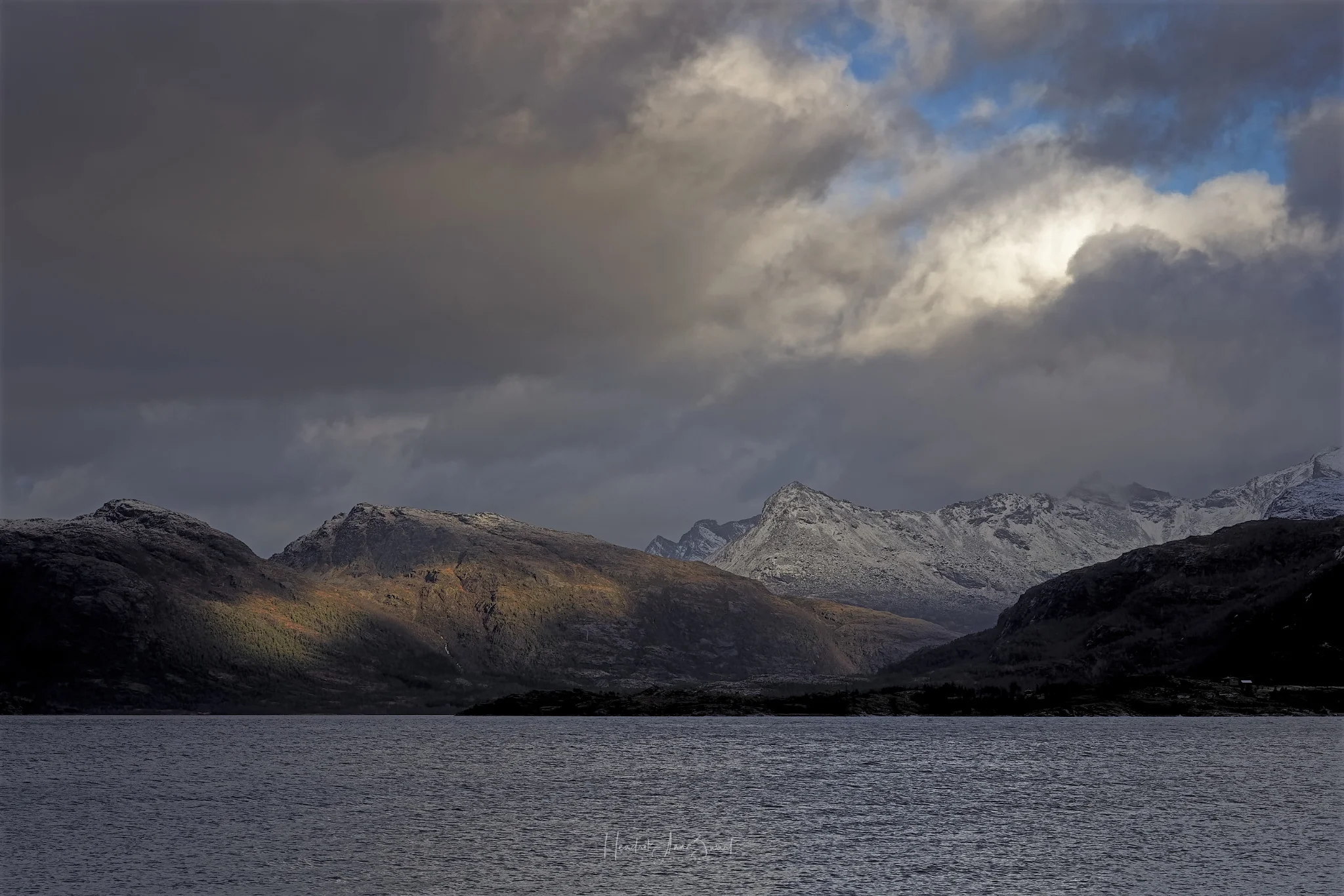Nordic_Light_Steigen_Norfold_Storm_3.jpg
