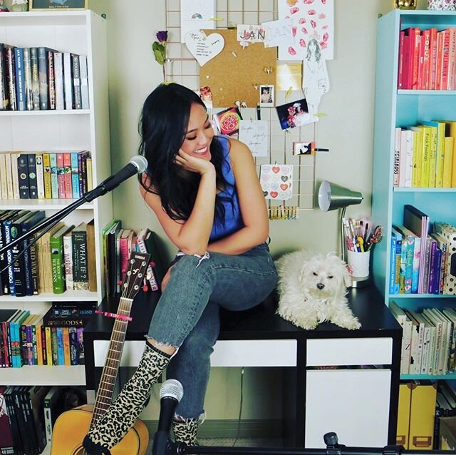 tiny einy on a tiny desk