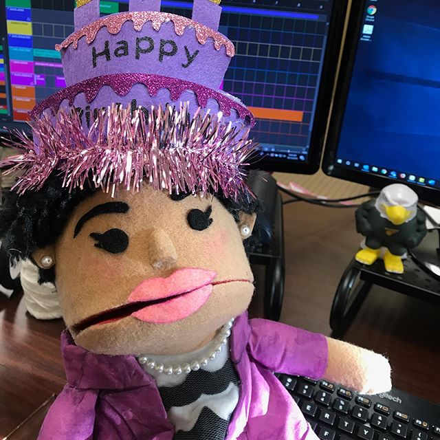 Puppet Selfie!!!! 📸✨🎂 1st two photos thanks to @lkwooldridge and her puppet self!!! Commissioned by @bartonlynch as a birthday gift! 
#puppet #puppetmaker #handpuppet #puppets #nyc #handmade #craft #instaart #artoftheday #custom #birthday #birthday