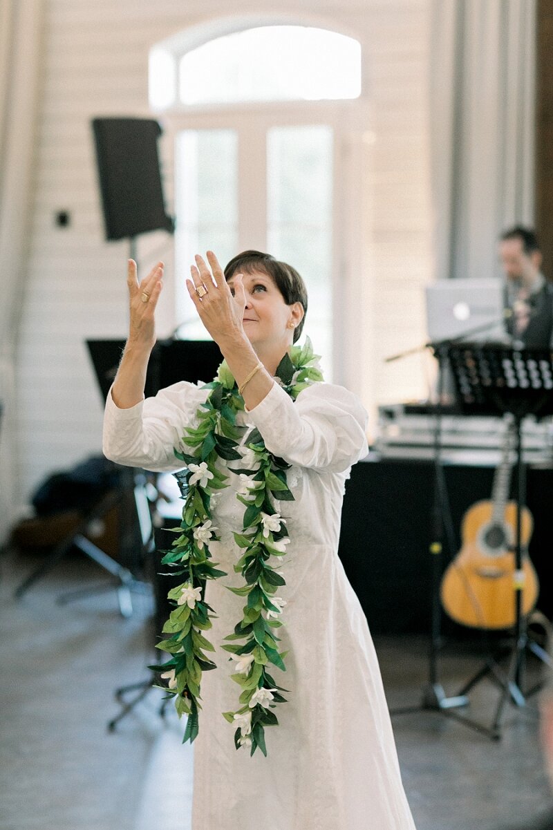 Traditional Hawaiian Wedding Hula