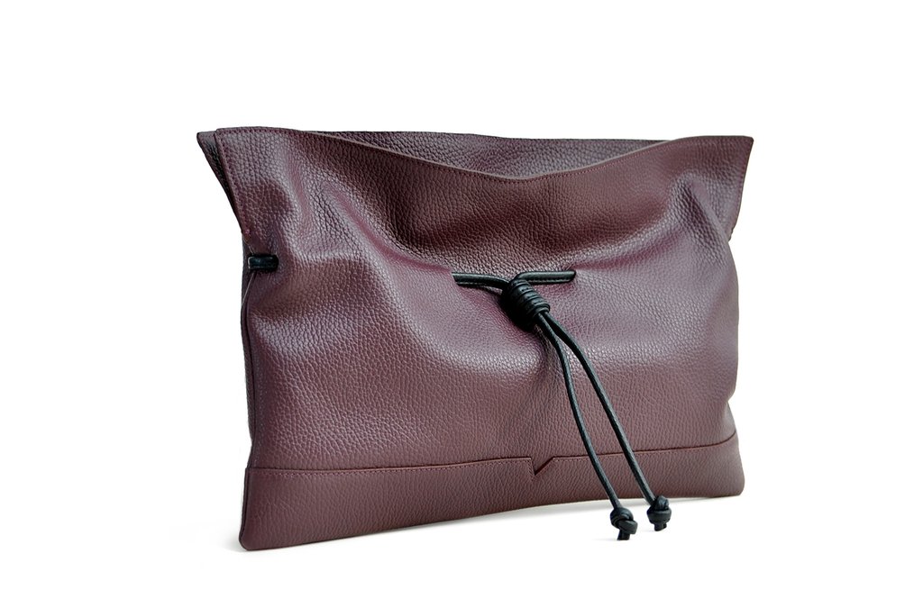 OversizedClutch_Burgundy_Perspective_1024x1024.jpg