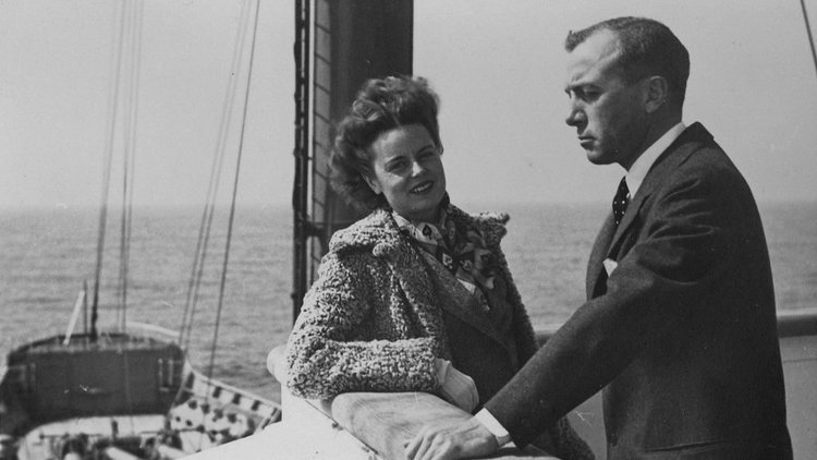 Robert and Maggi Johnson sailing to Egypt on their honeymoon, 1930. Morven Archive. Sheila Johnson Brutsch Collection.