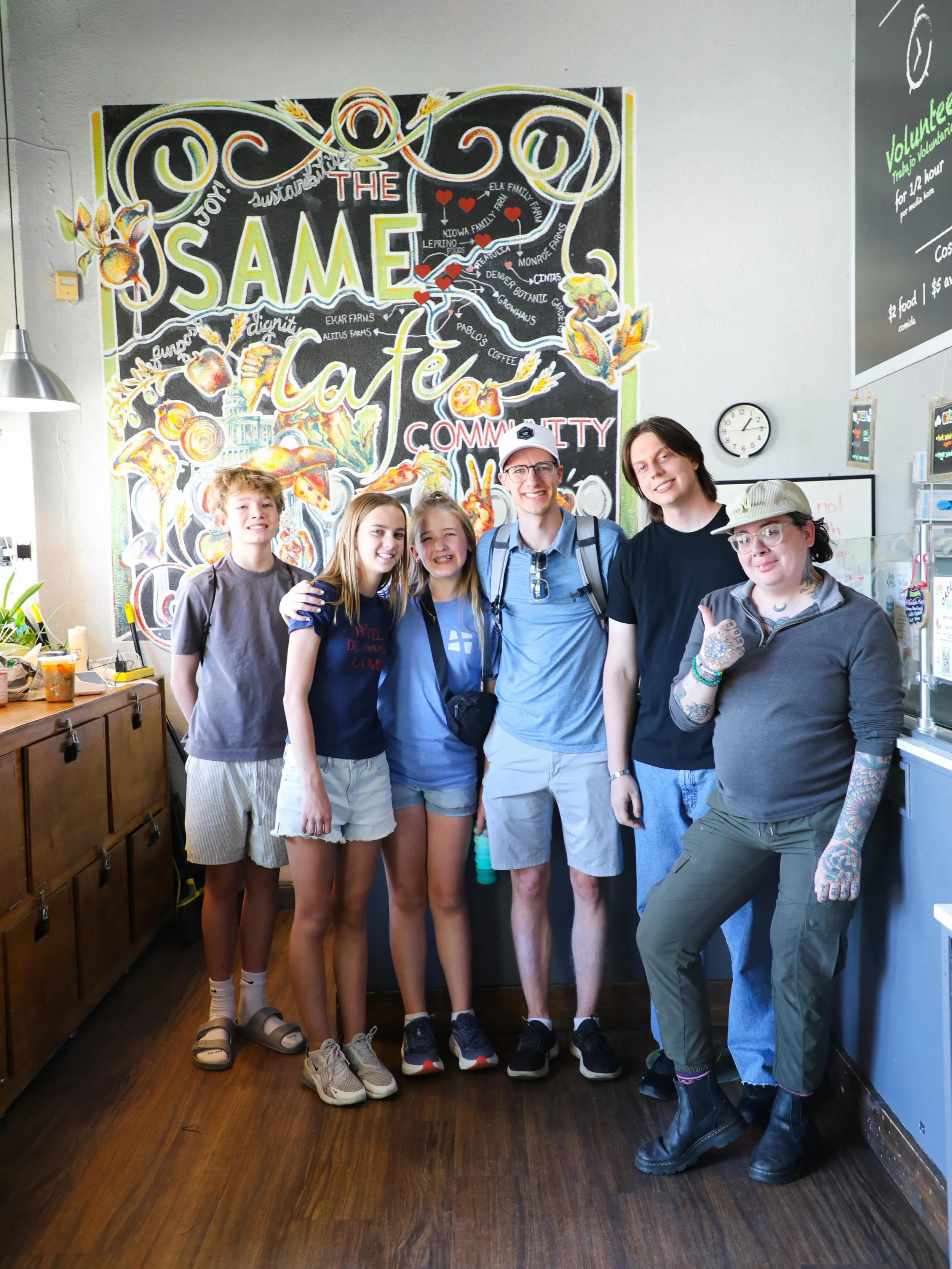 Urban Immersion Day#2 included:
1. Outreach Training
2. Lunch @samecafedenver 
3. Poverty Scavenger Hunt
4. Prayer Walk with Mr. Walter

Next up&hellip; dinner and games back at the church ➡️⛪️🌮 

#urbanimmersion #urbanmissions @southfellowship @sou