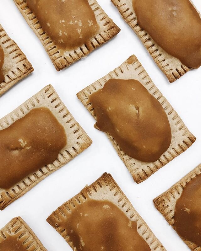 MAPLE PEAR POP TARTS live on the site! (Gluten, Egg, Dairy + Nut FREE) 🙌🙌