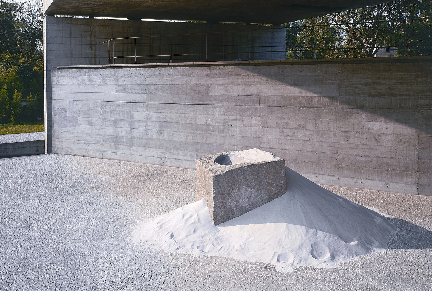 lv_98_sem-título-mube_01.jpg
