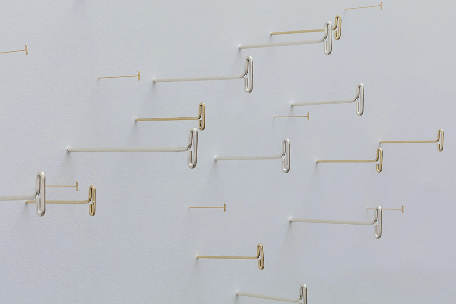 lv_18_pins_01.jpg