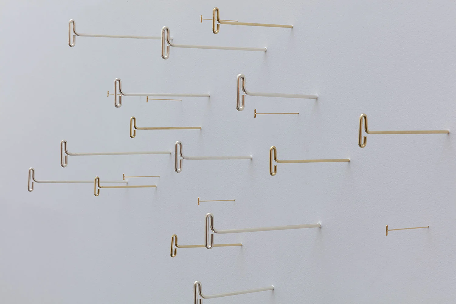 lv_18_pins_03.jpg