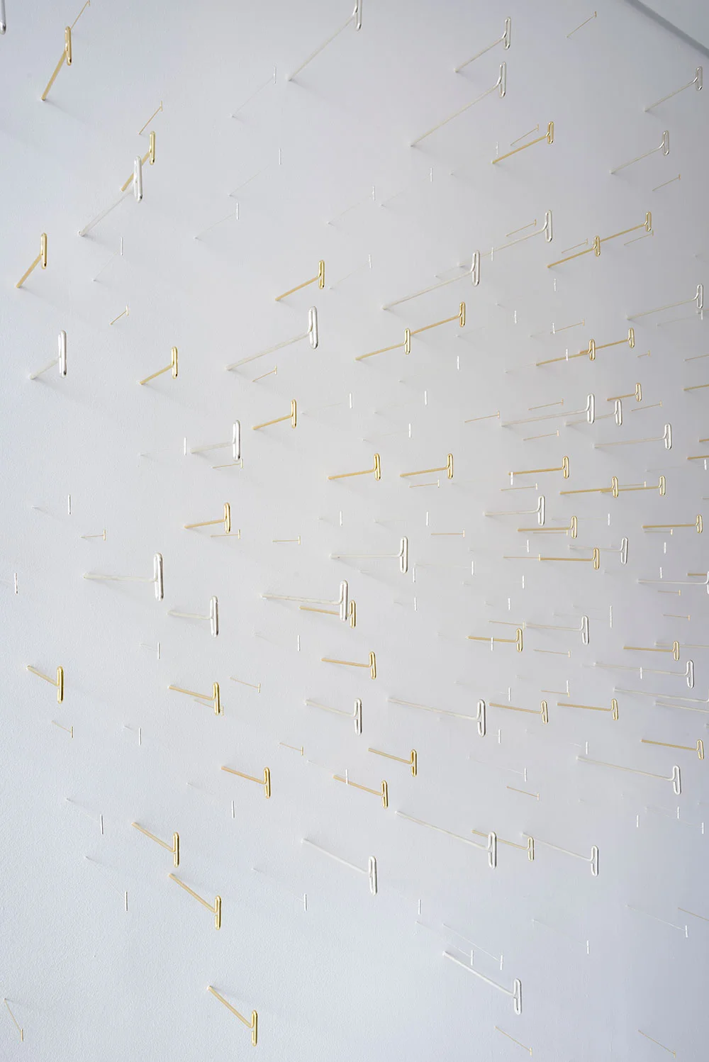 lv_18_pins_04.jpg