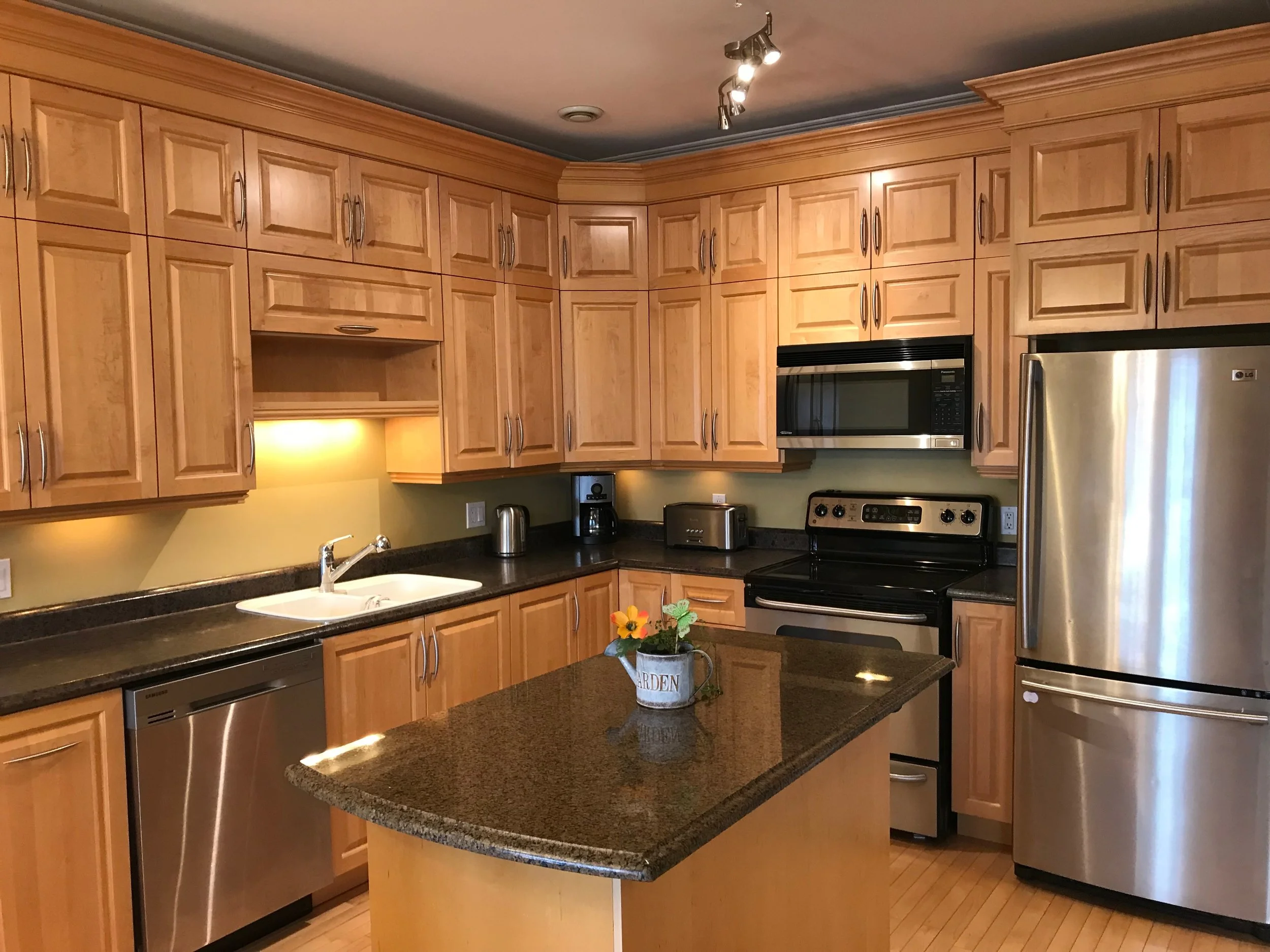 53A Lemarchant Rd