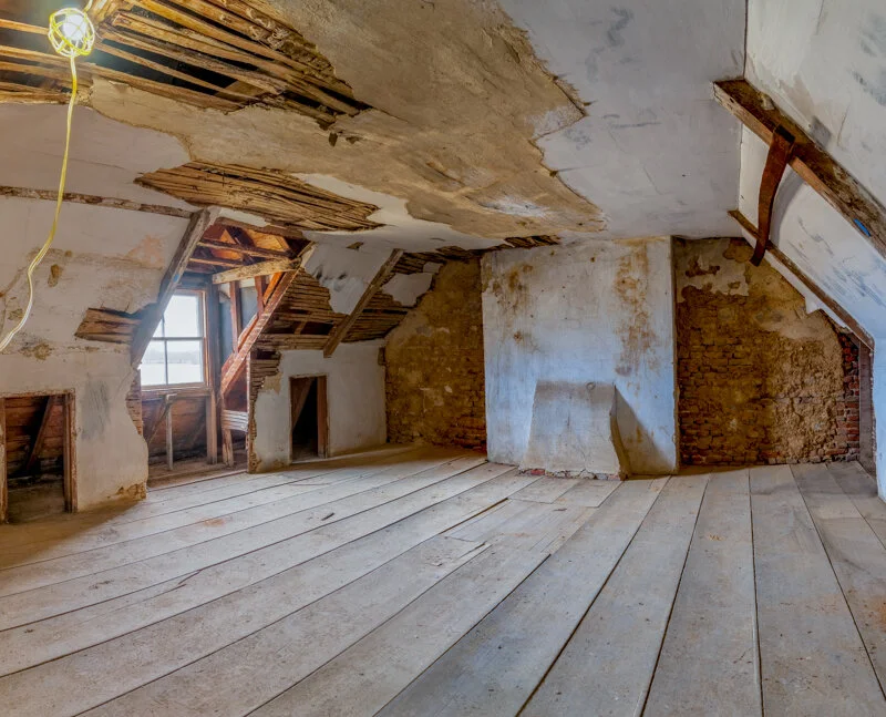 Photo of the attic showing the heavily modified 1705 dormers as they were in 2018.  photo by pete albert, 2018.