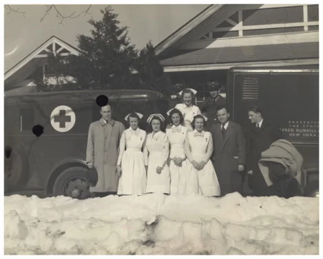 Drew & nurses.jpg