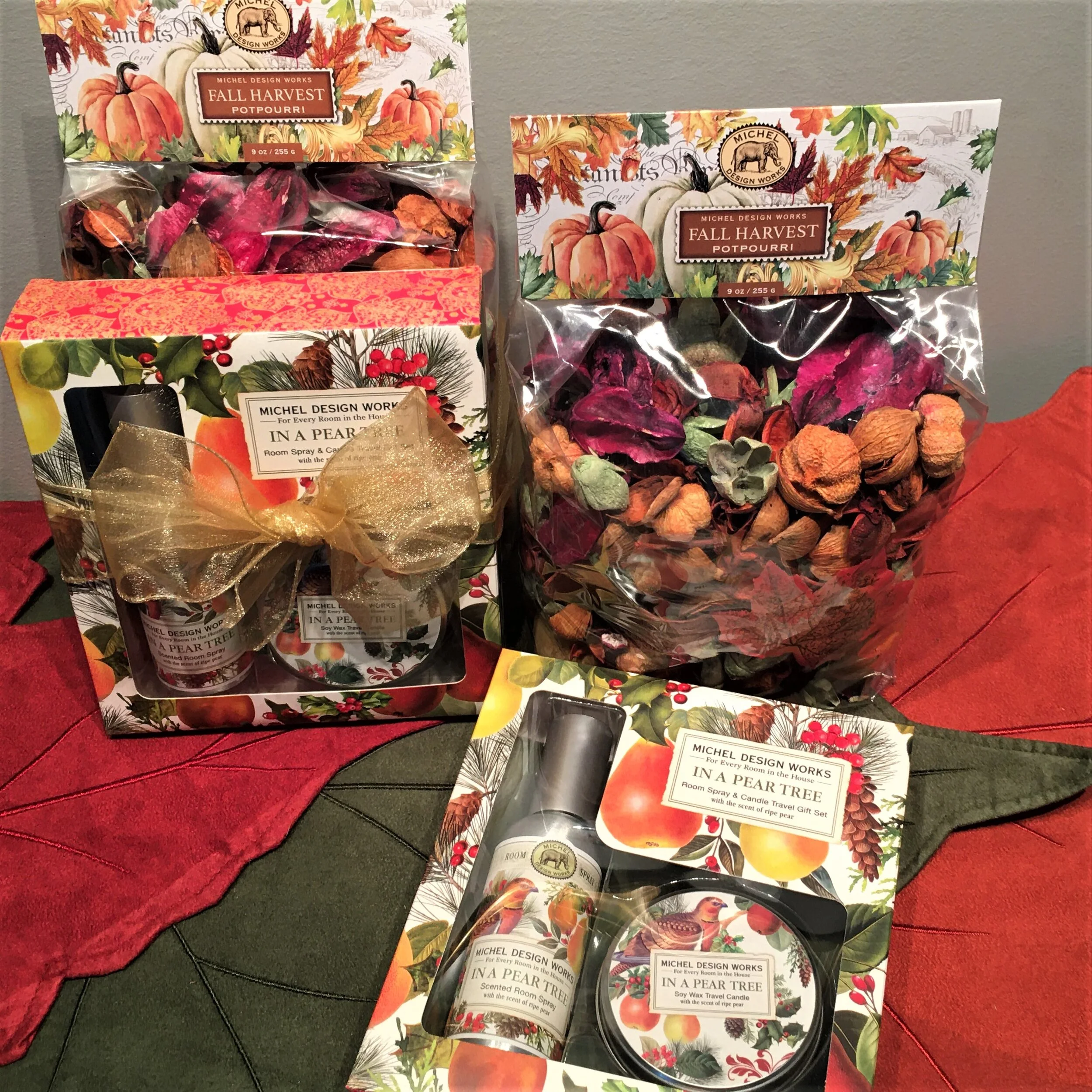 FALL CHRISTMAS 2020 007.JPG