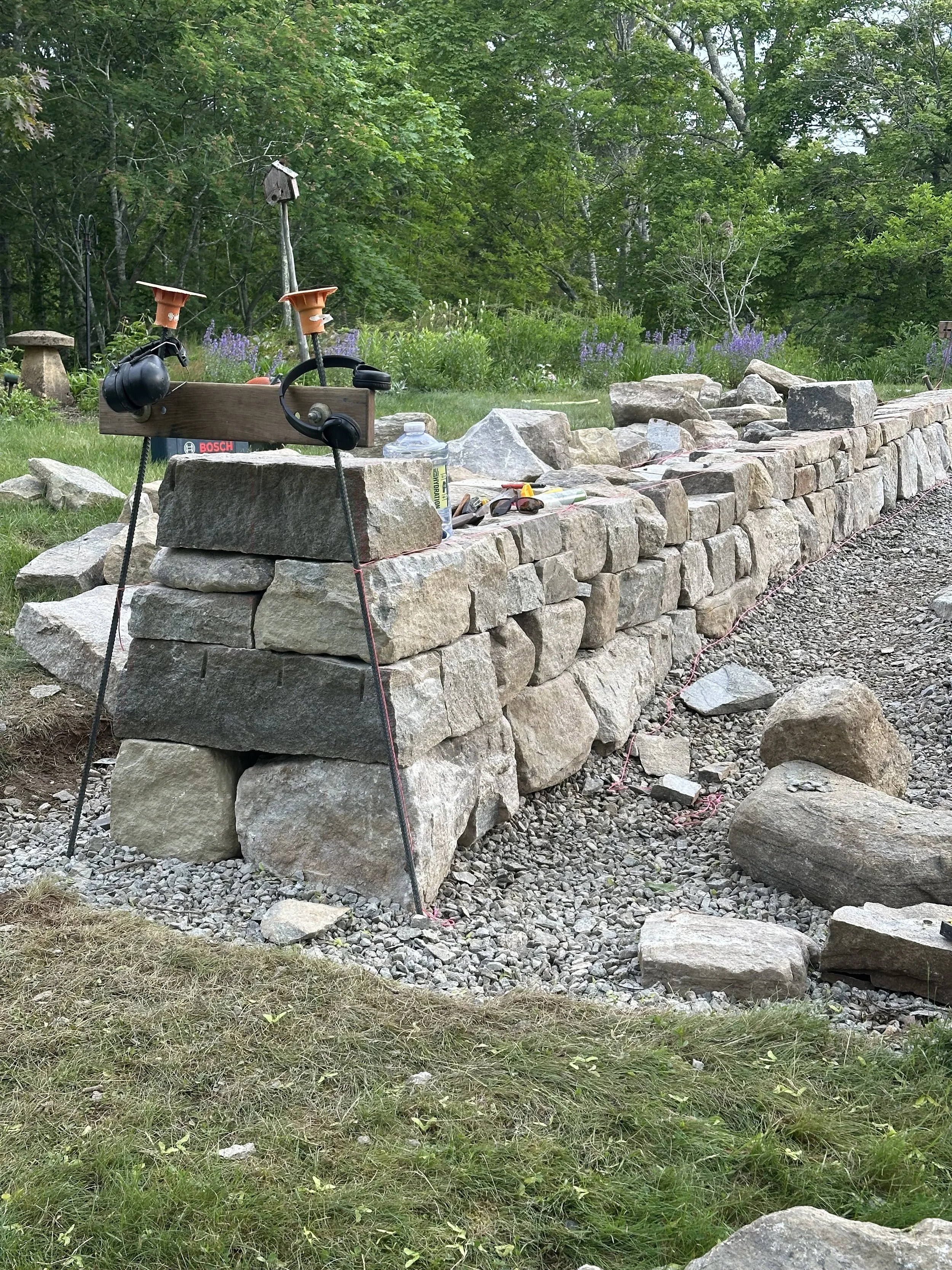 stone wall build