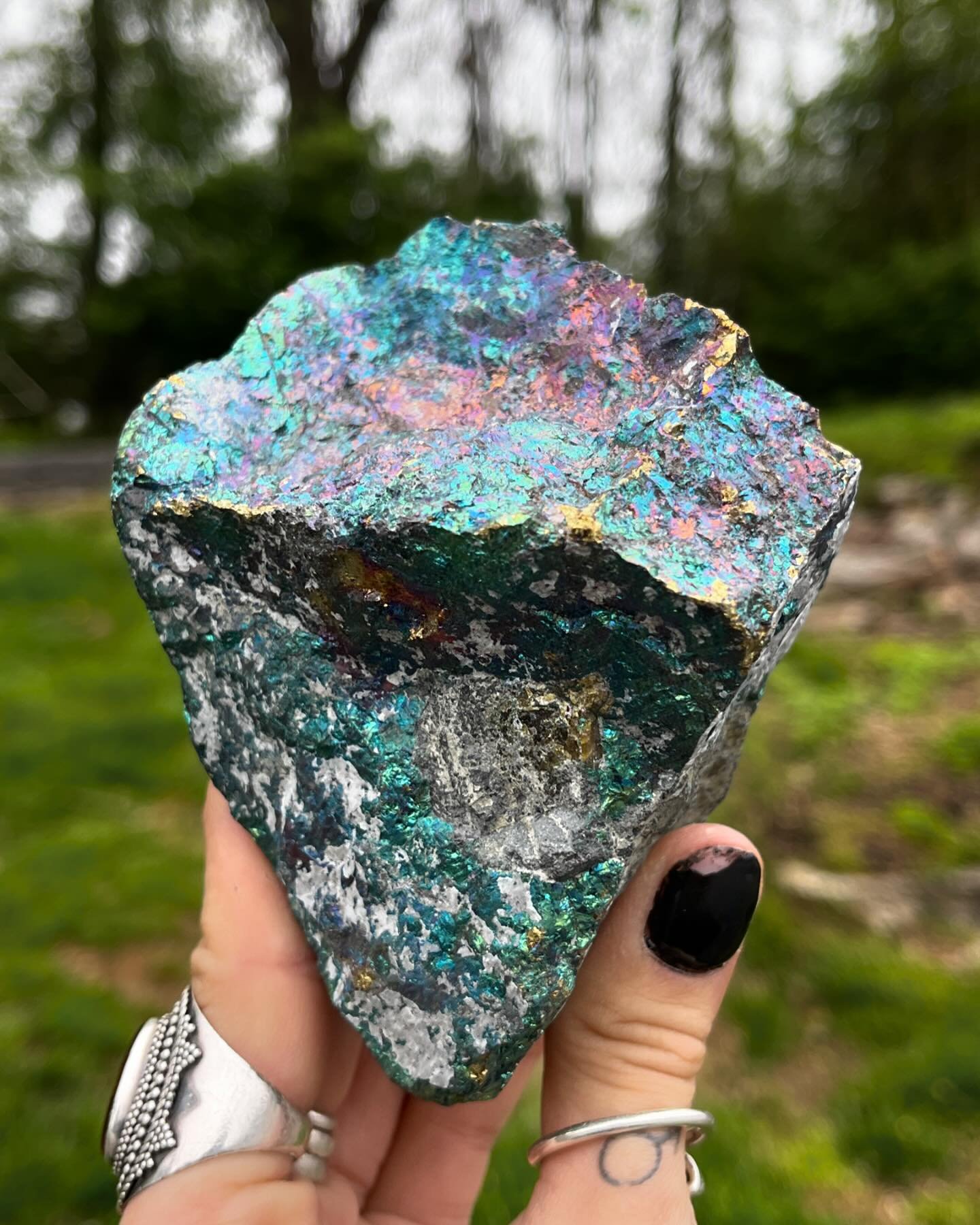 Peacock ore or Chalcopyrite ! 🦚💙💚💜