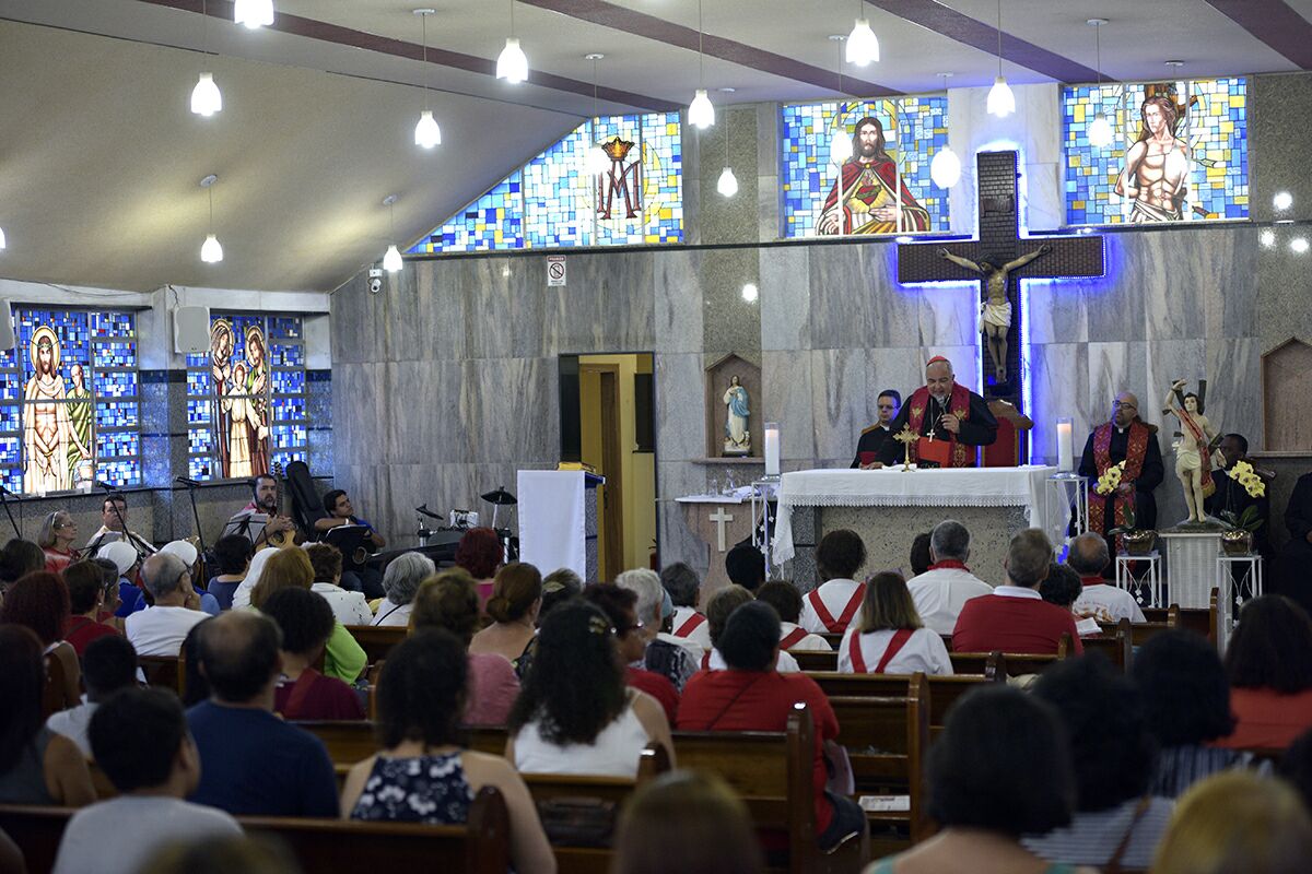 Celebração com o Cardeal Orani João Tempesta em Quintino