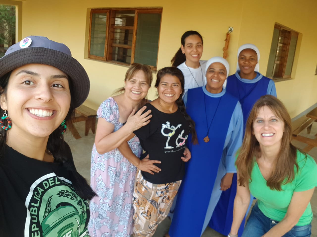 Missionárias Fazenda da Esperança e missionárias Sementes do Verbo.