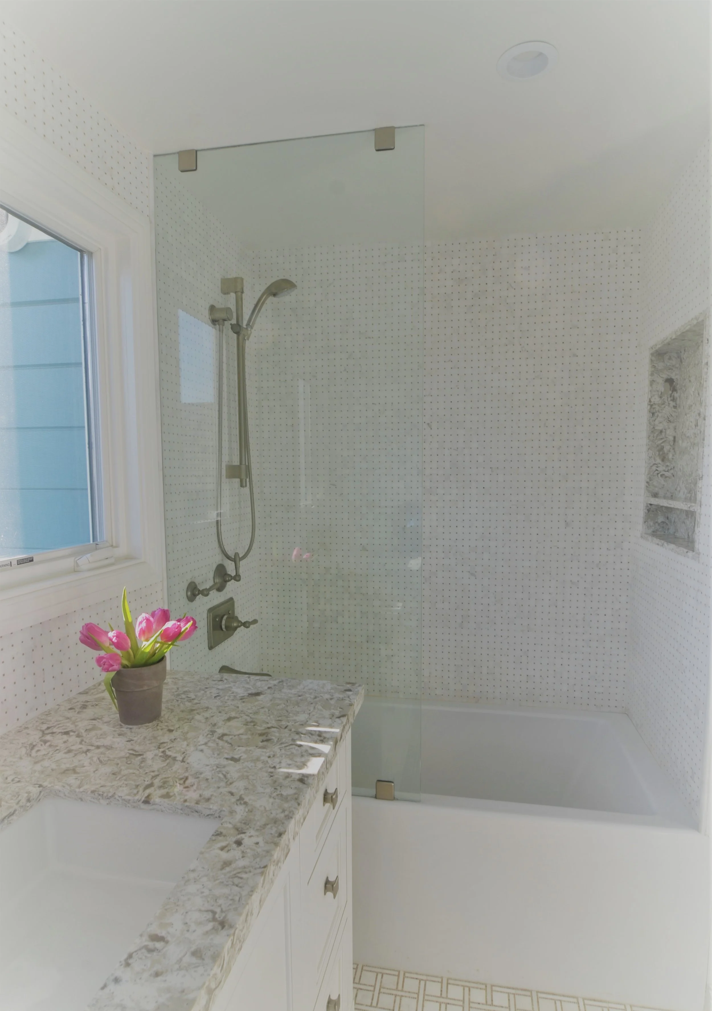 Guest Bathroom 2.JPG