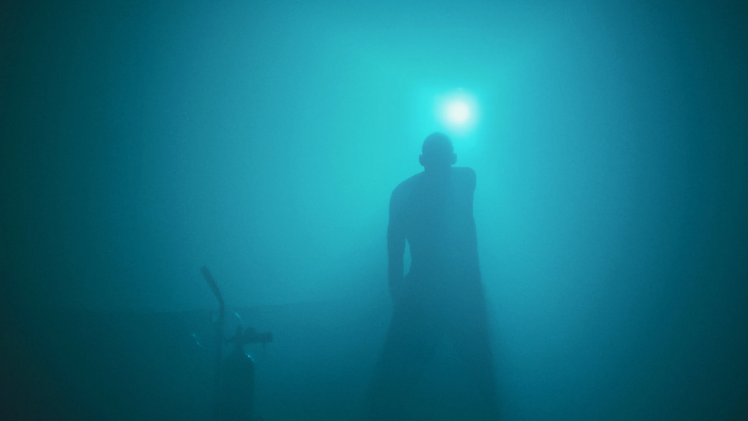 REZZ_MASTER_PRORES 422.00_02_16_02.Still020.jpg