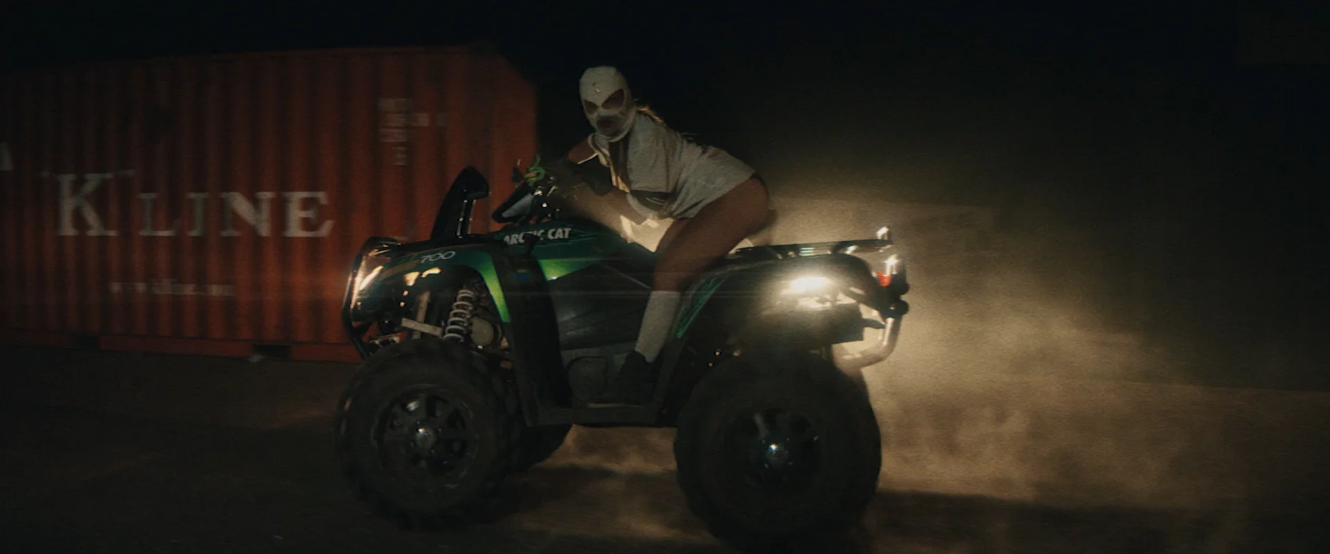 Sequence 02.00_02_45_15.Still032.jpg