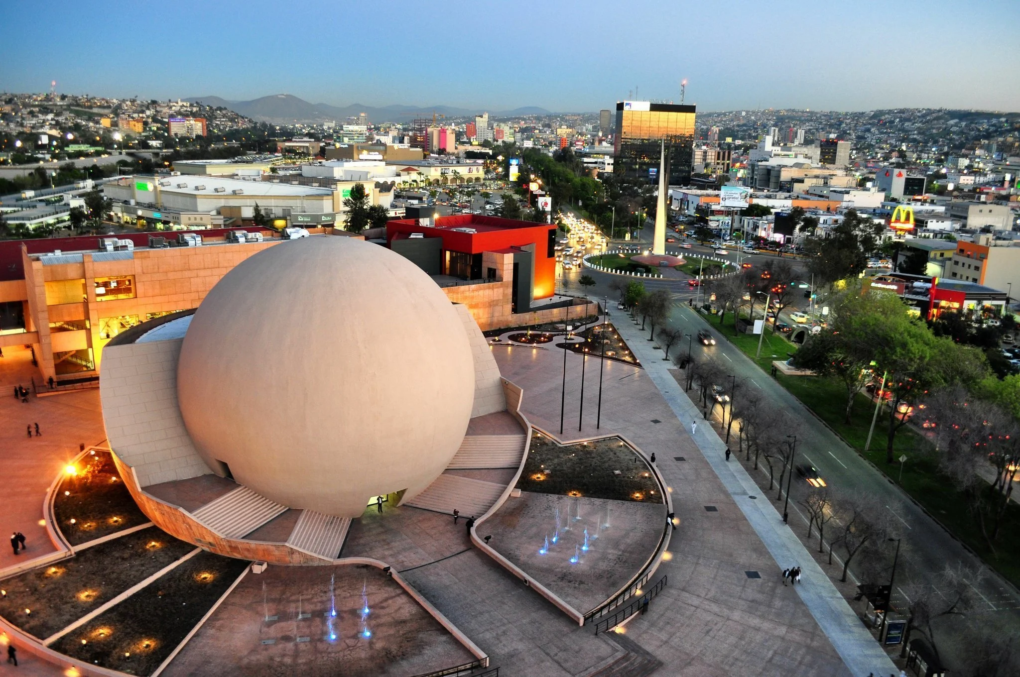 centro-cultural-tijuana-cecut.jpg