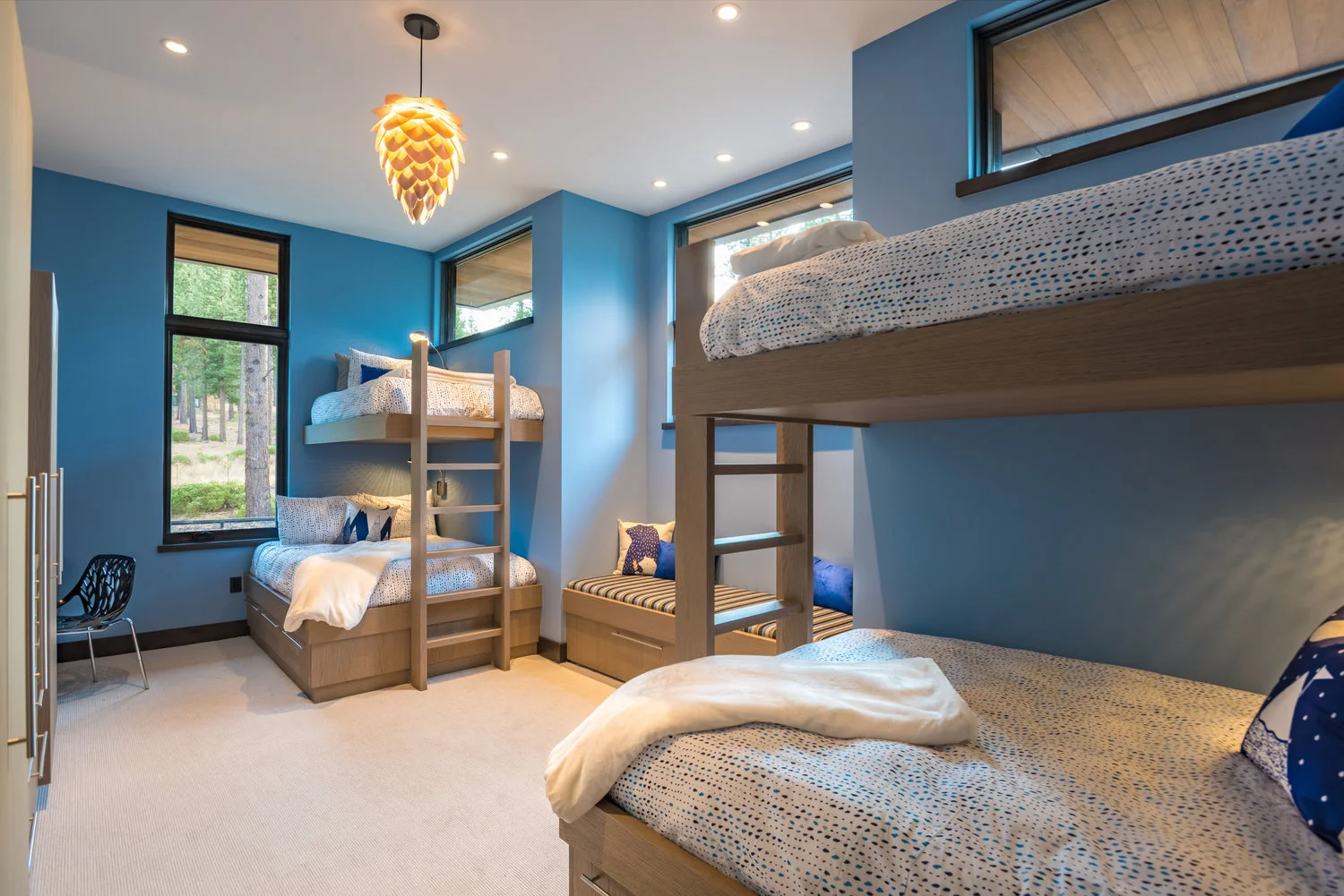 emily_esposito_kenarden_drive_bunks.jpg