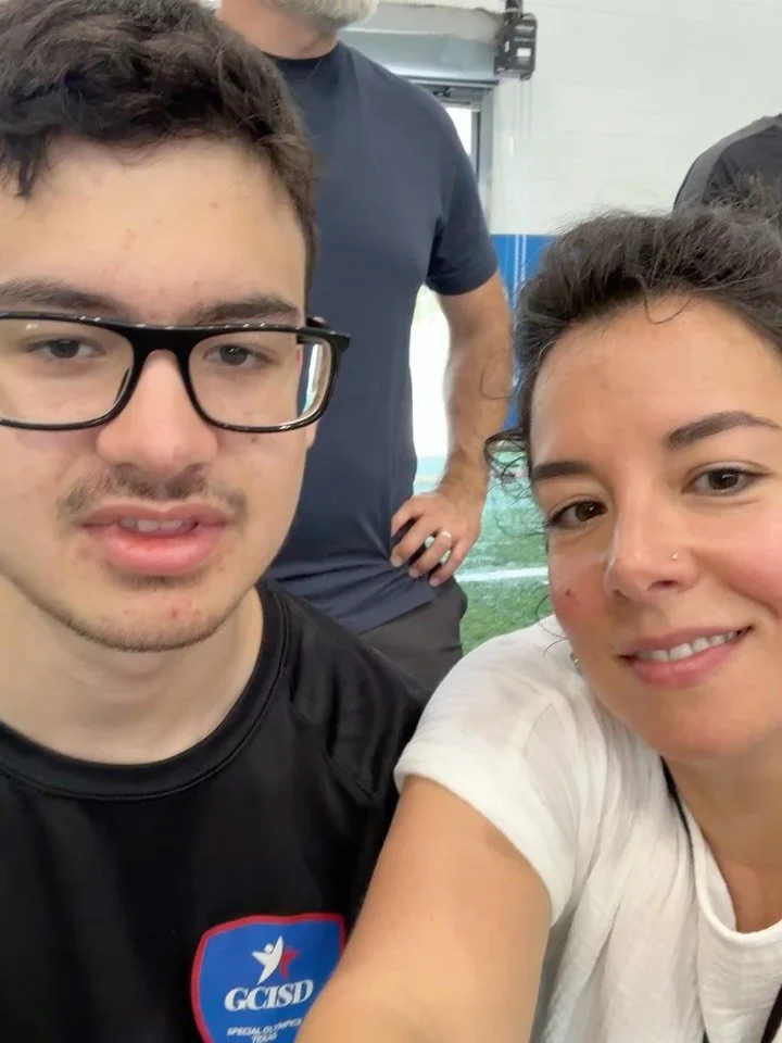 COME JOIN US PLAY BOCCE BALL! We&rsquo;re at the MAC at Grapevine High School! If you can&rsquo;t make it, make sure to check out the auction, link in bio! A HUGE thanks to all who donated! 
Sending love and light to all! 💖💖💖
@gcisd_specialathleti