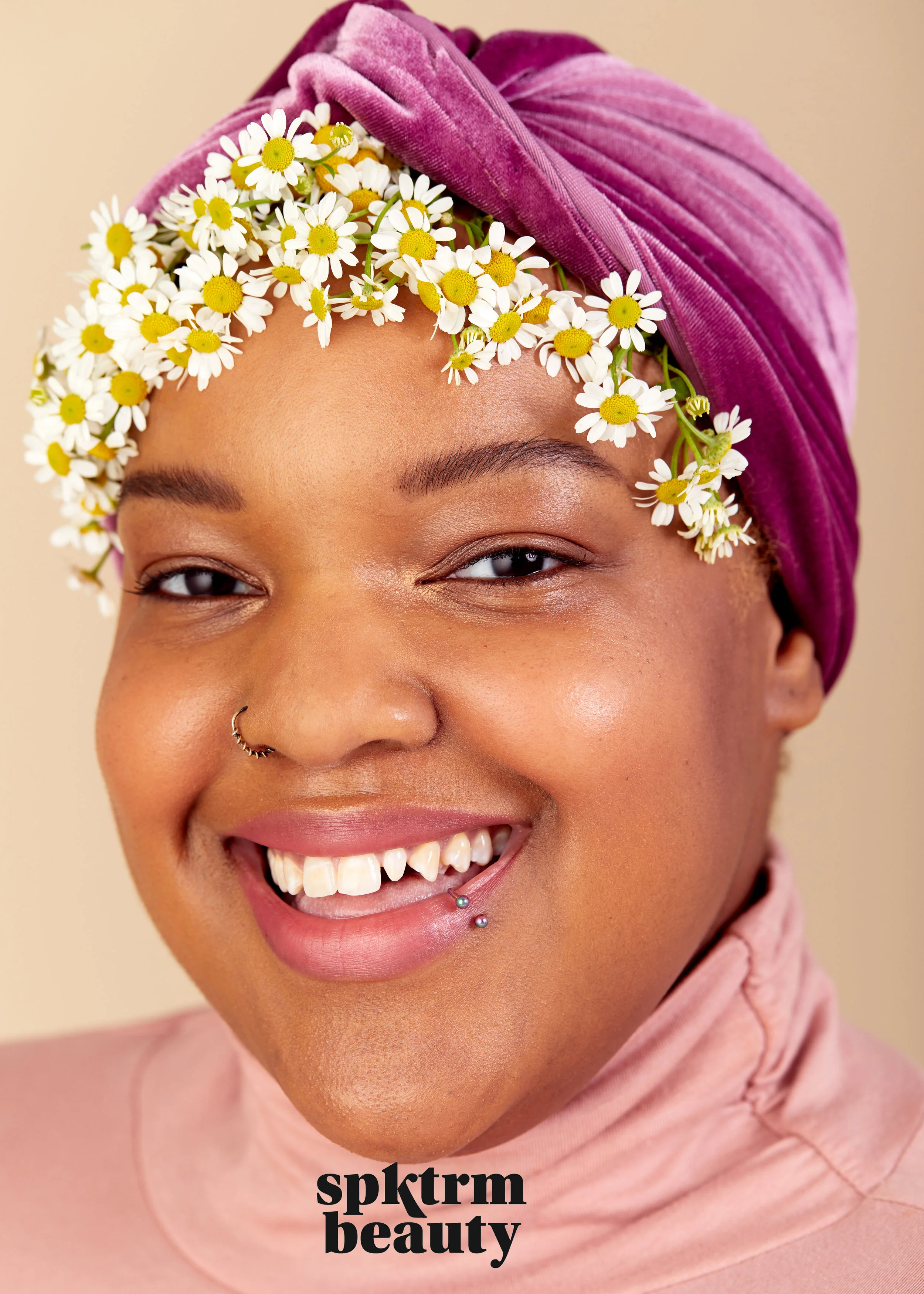 190411_Drucker_Spktrm_Beauty_Spring2019_Shot3_Leah_Vernon_0435_LARGE_FINAL copia.jpg