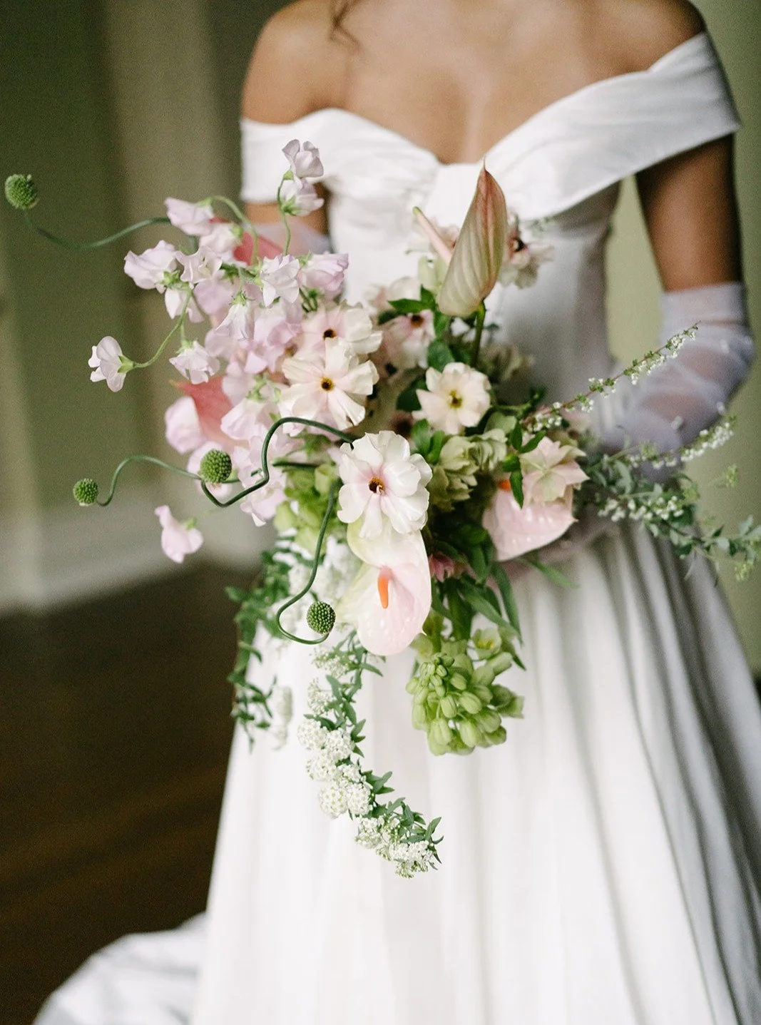 Ch&acirc;teau Fleurs

So proud this editorial has been featured on @togetherjournal shot by the immensely talented @liza_lit 

The olive gathered satin linens, soft green and pink florals and romantic gown... perfection! Thank you to the amazing team