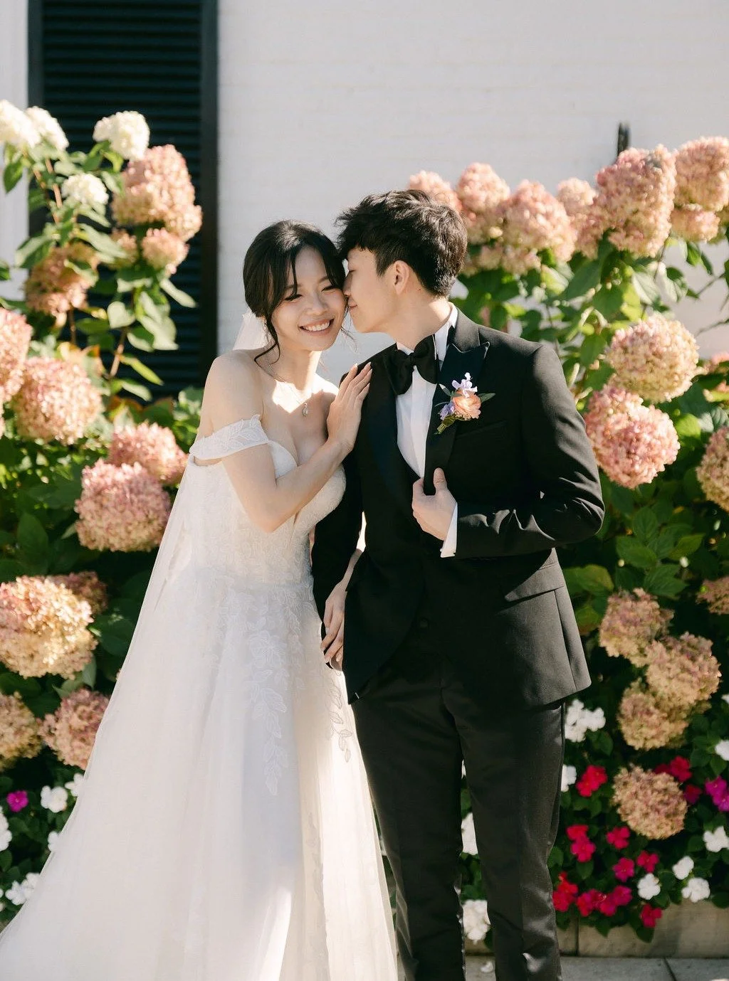 The most adorable while ethereal wedding October could ever ask for!

Thanks to my couple, flying all the way in from California (along with the whole wedding party)! Planning a destination wedding can be a breeze when you have a local planner. 

pla