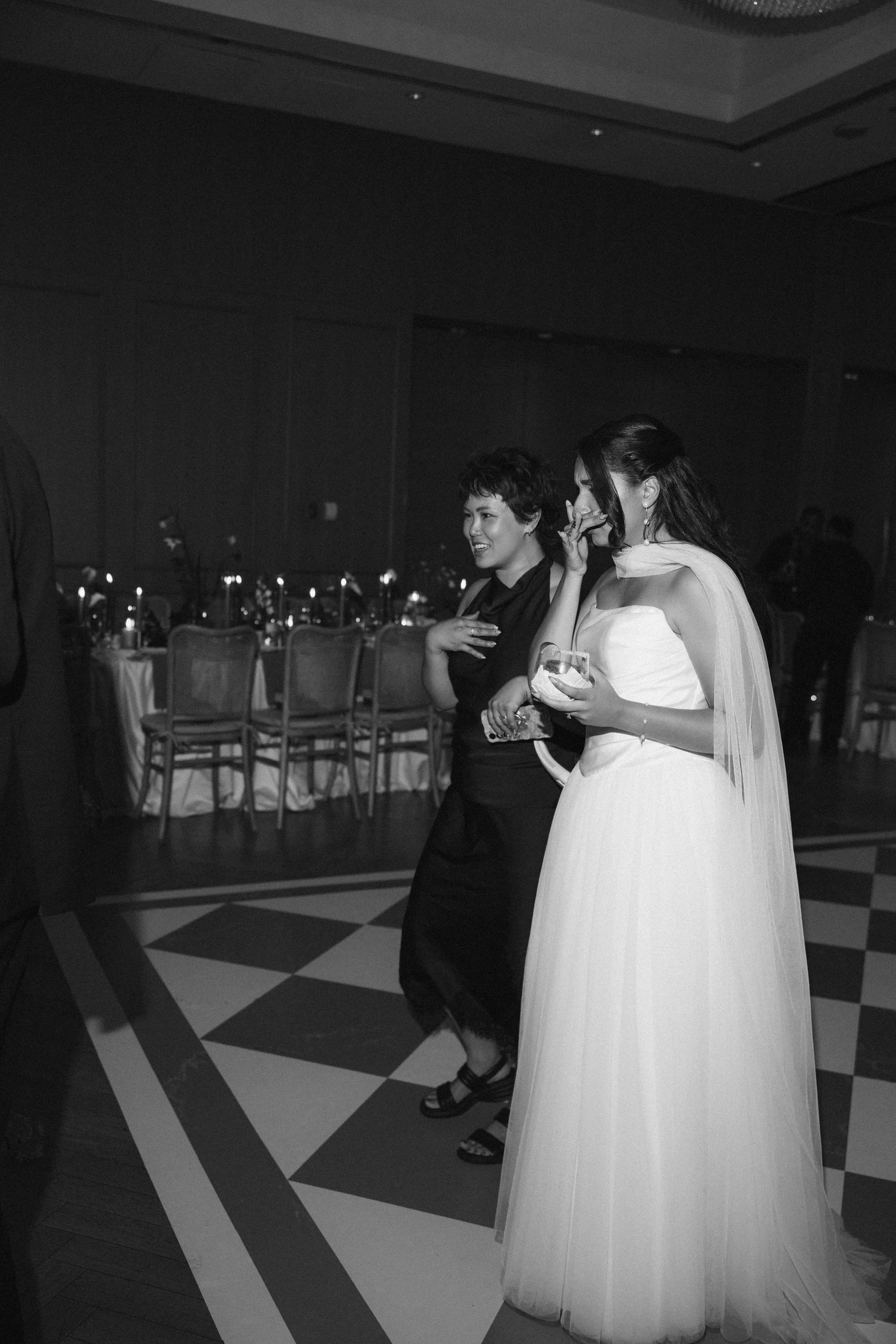 1-1083_resized.jpg