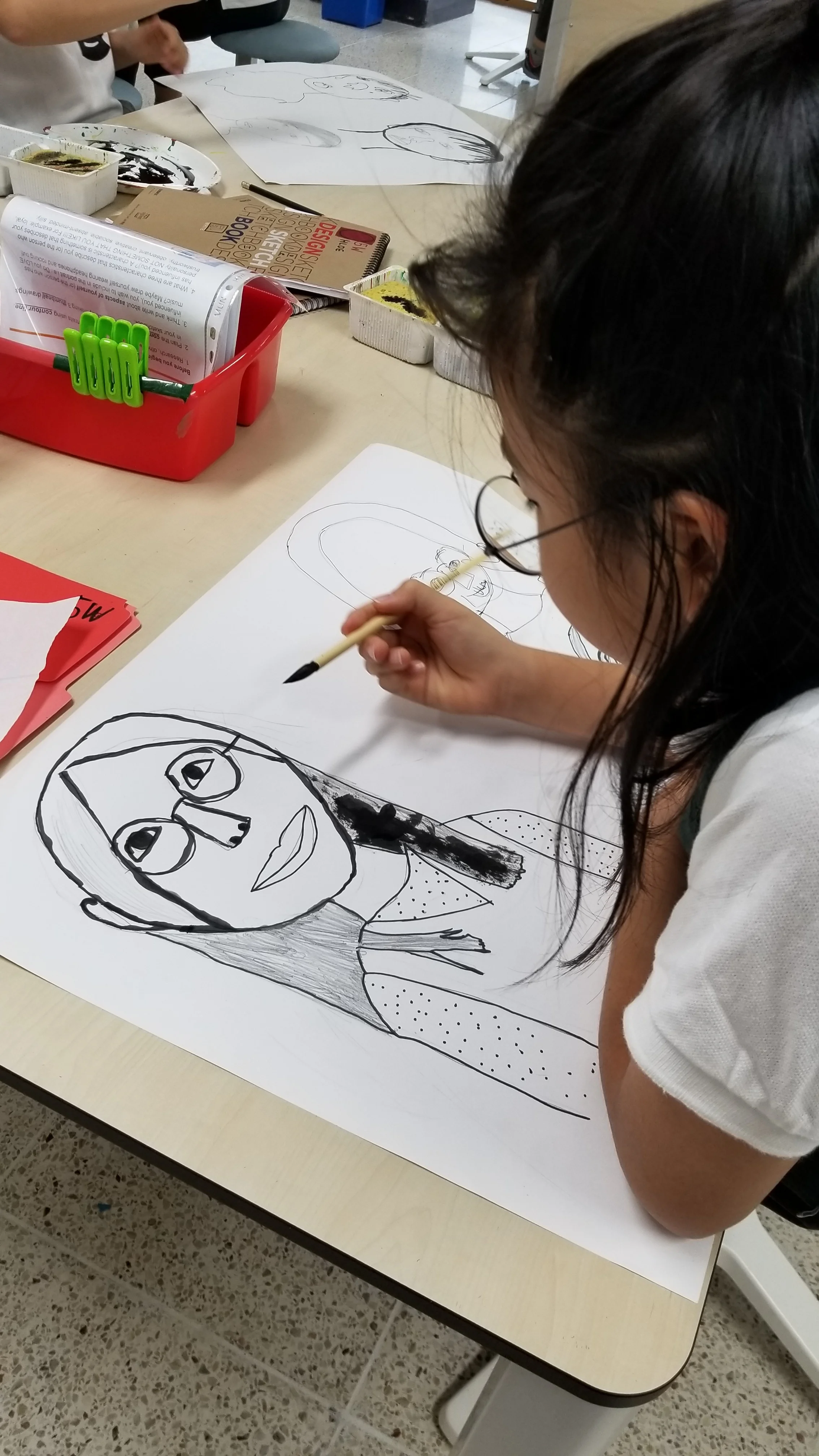 5th Grade Self-Portraits using contour line