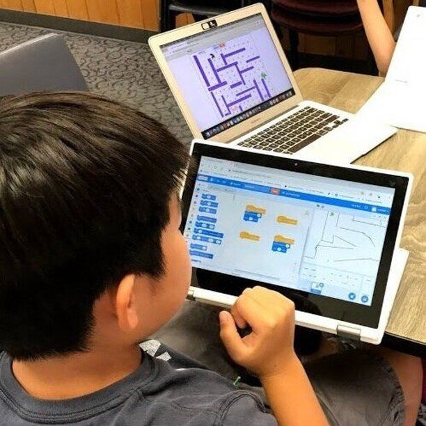 Throughout this program, kids learn several fundamental programming constructs, which they will see in action as they are coding up projects, including storyboards and games, using Scratch.⠀
⠀
Virtual Coding - Junior Level 1⠀
Ages 8 to 11 | 5 kids pe