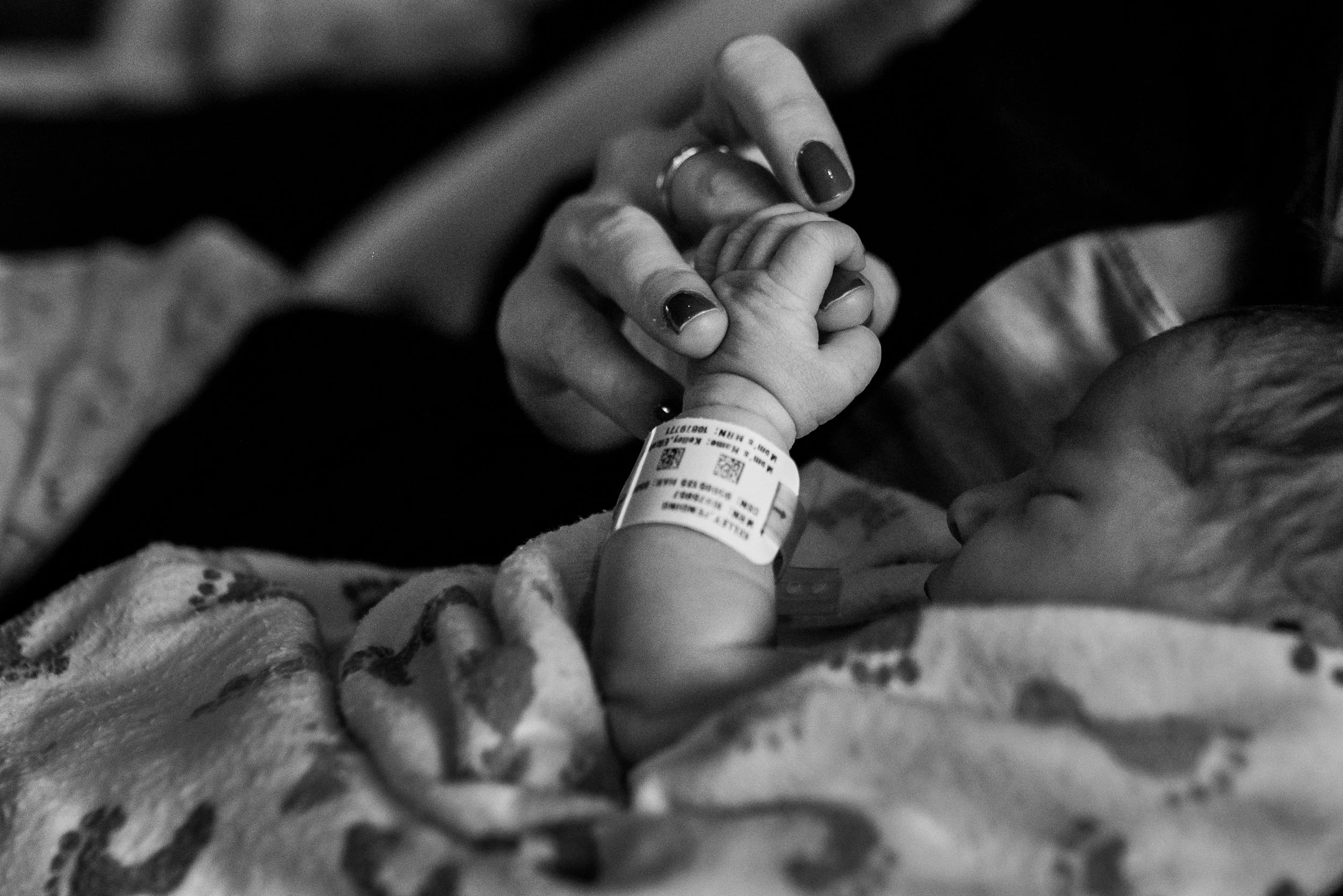 Kari Gierach Photography, Milwaukee Newborn Photographer-40.jpg