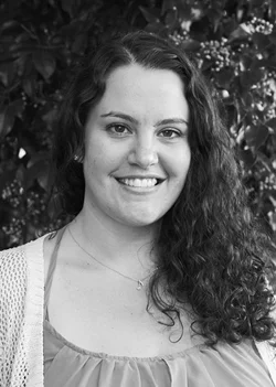 shira-portrait.jpg