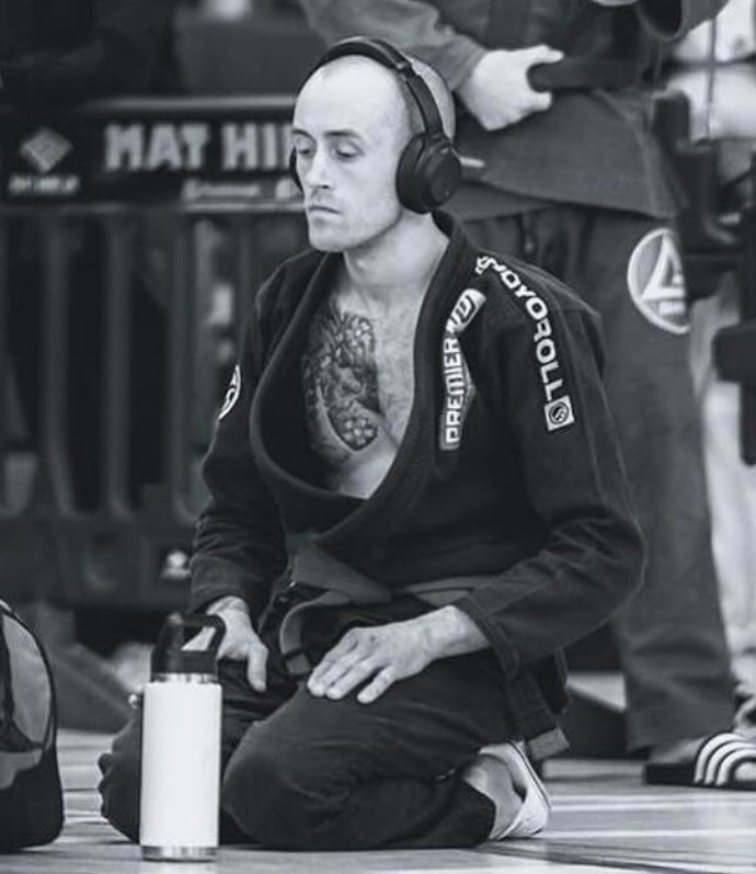 Calm before the storm
@colonelsandersbjj is Zen before snatching legs and winning 2 x Gold &amp; 1x Bronze last weekend