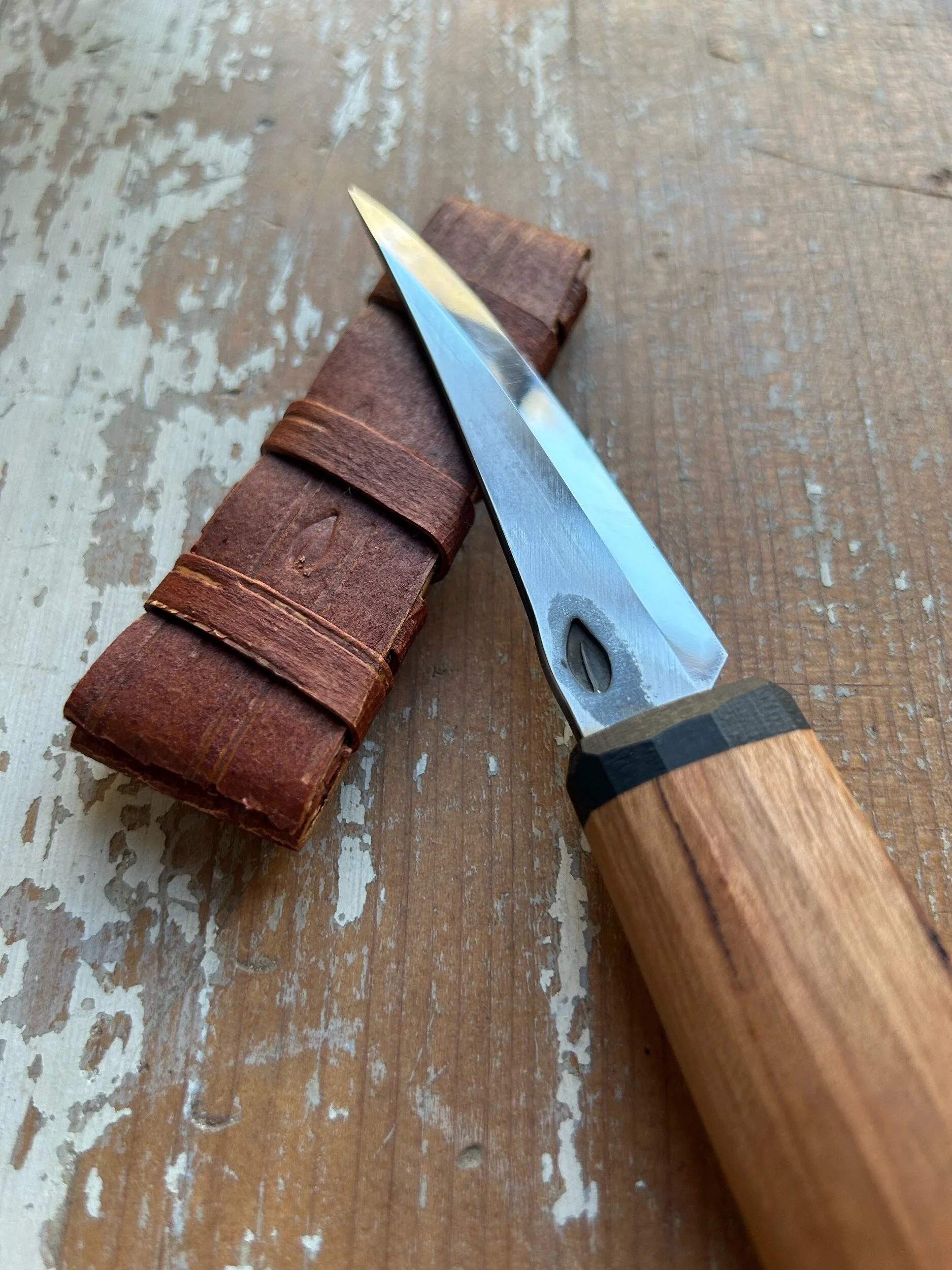 9EF638B9-6BCE-45F3-9144-DFA1F2463005