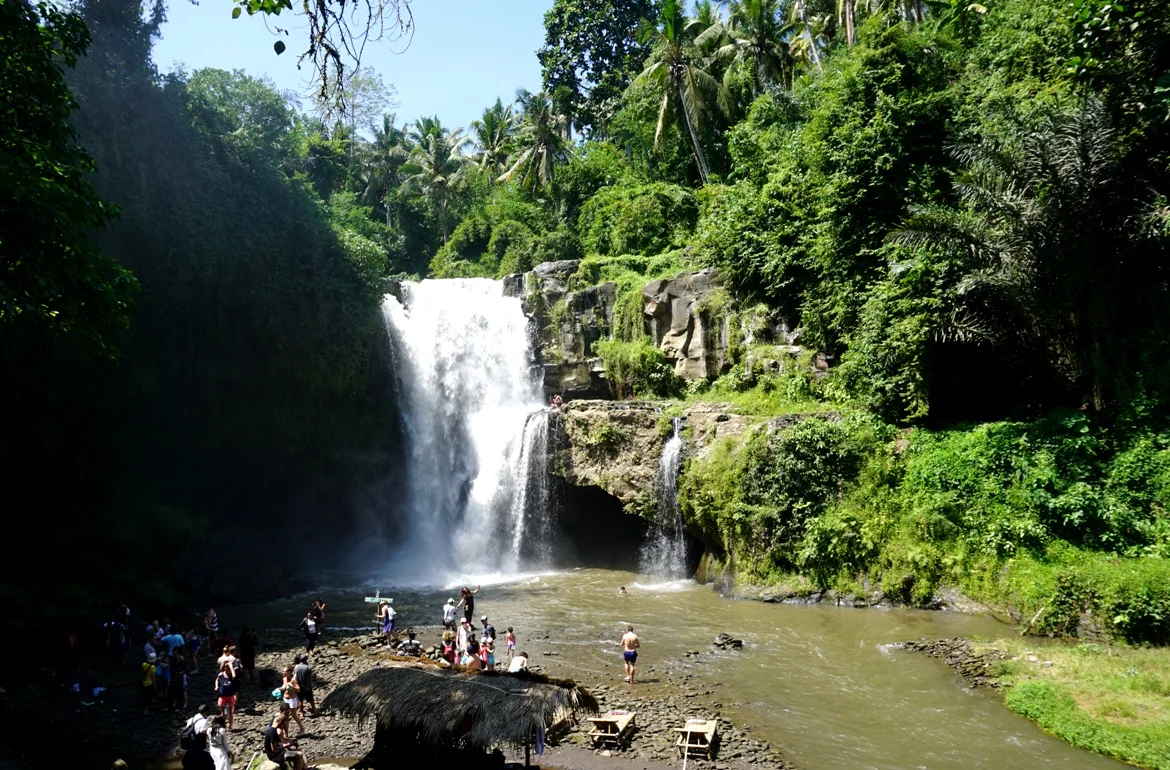 Bali waterfalls - Tegenungan