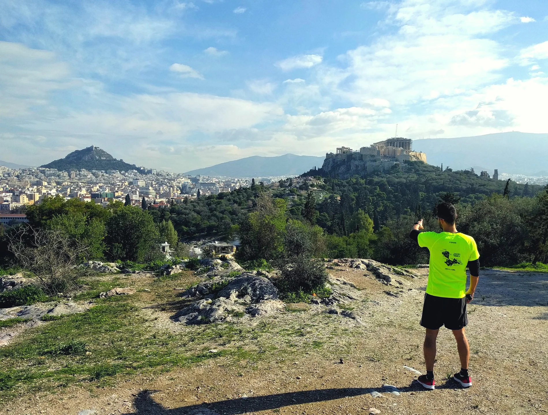 Run and enjoy Athens landmarks at the same time