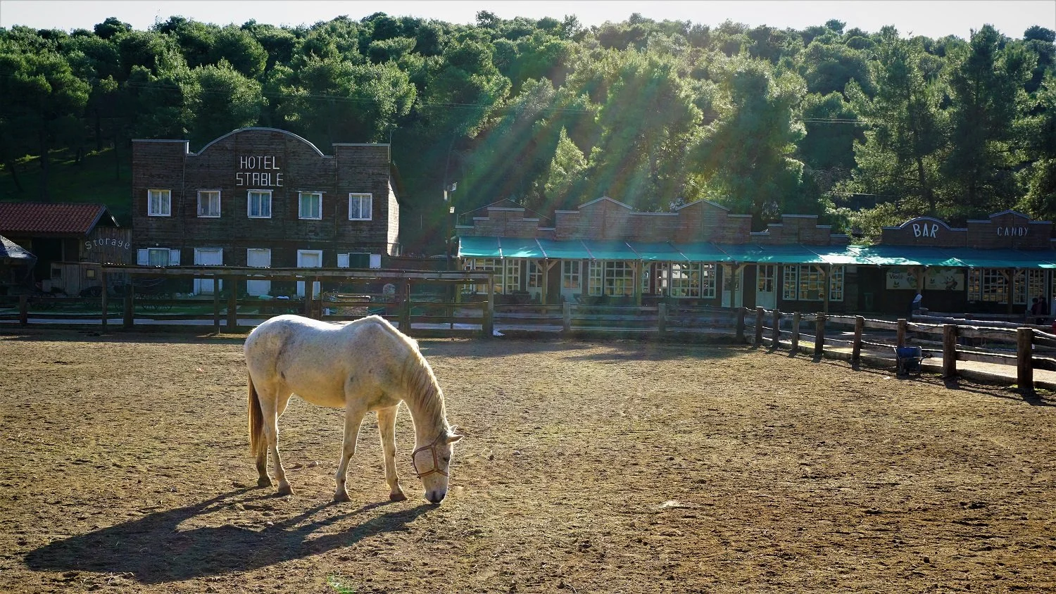 Escape the city for a day and enjoy your favorite activities in the open air. Here you can see the ranch in our Corinthian Village Quest. Source: Be My Quest