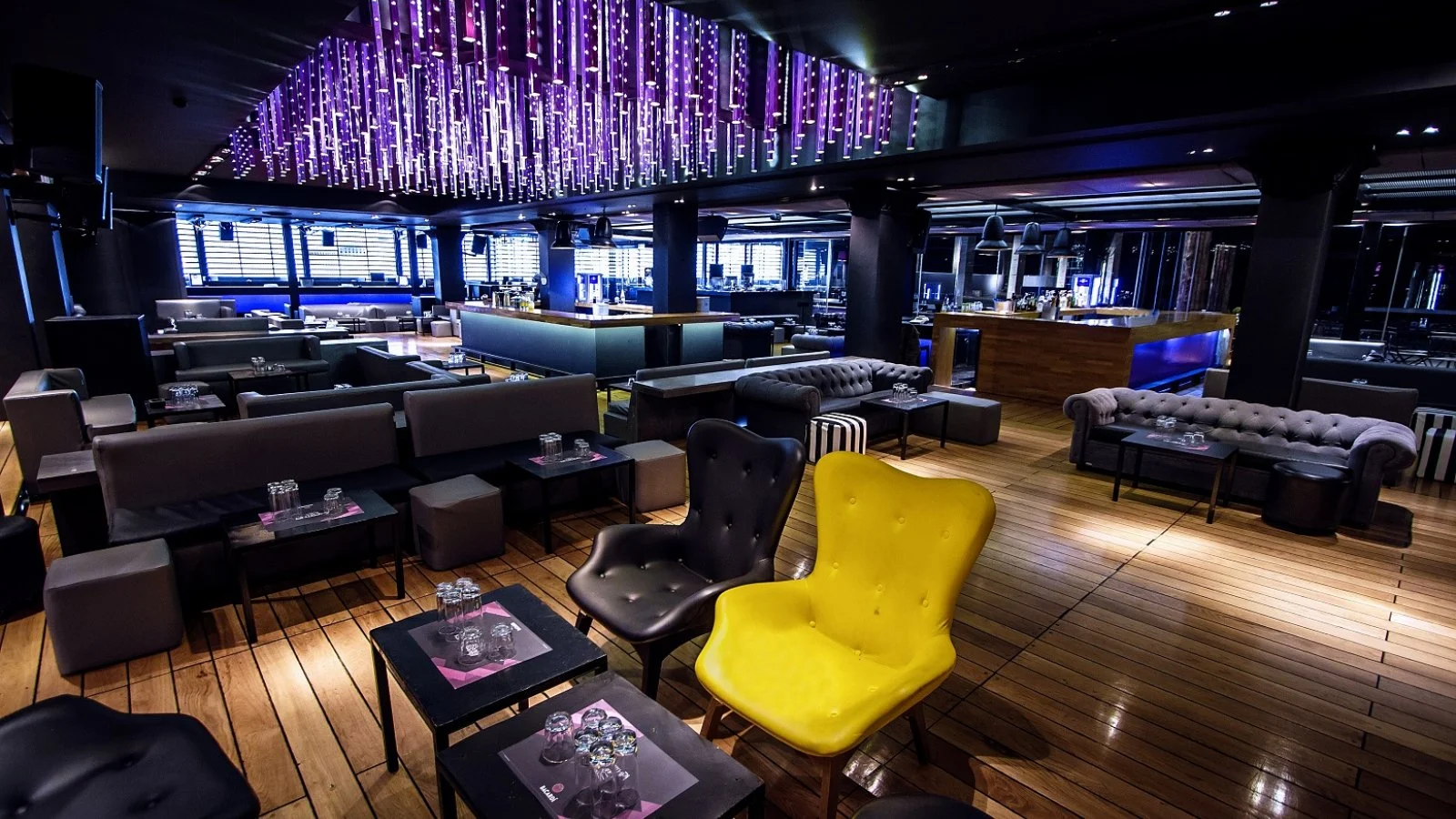 The lounge of Akrotiri Boutique bar-restaurant in Agios Kosmas. Source: Akrotiri